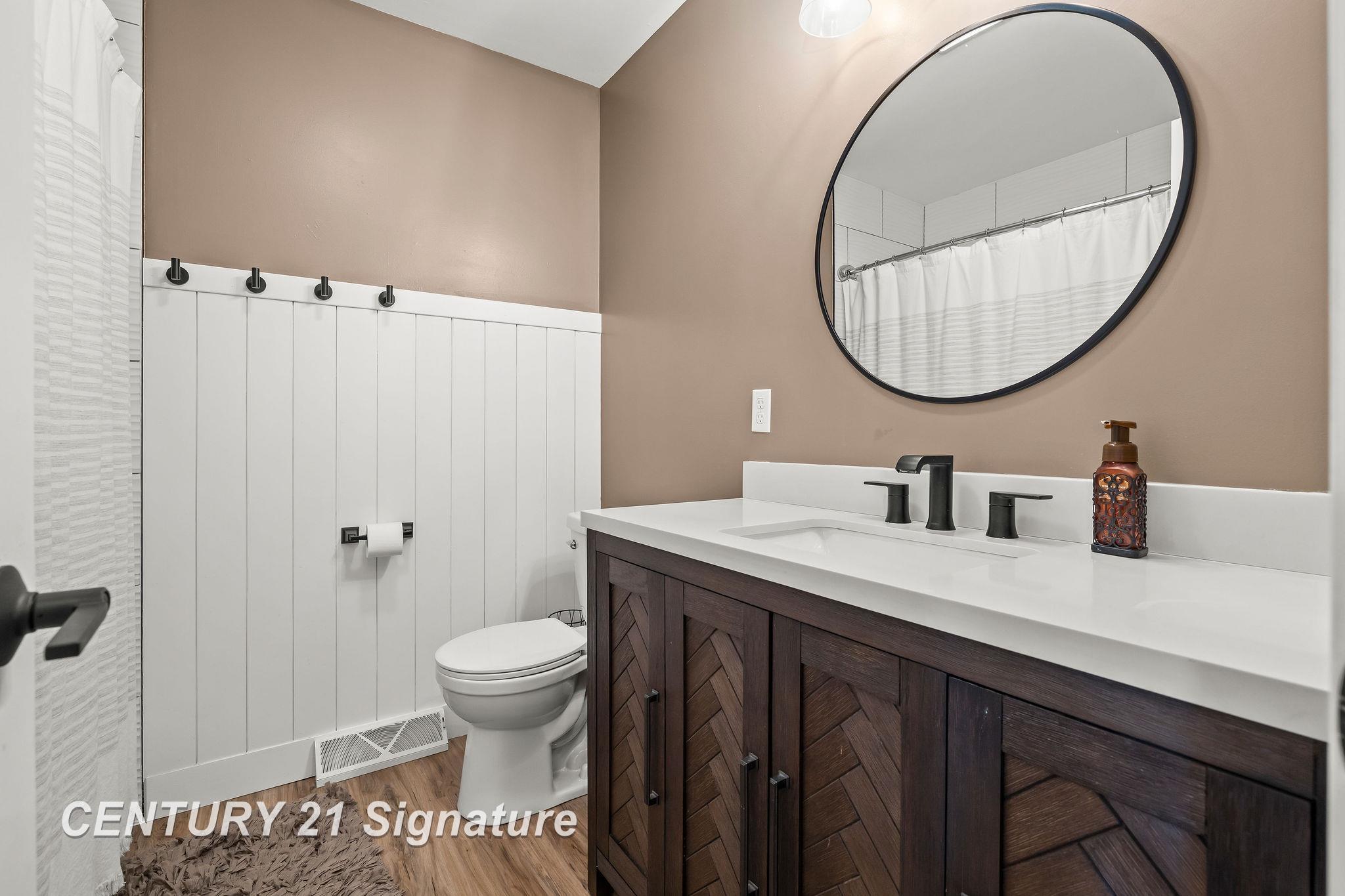 1430 Dover Place Saginaw Charter Township MI 48638