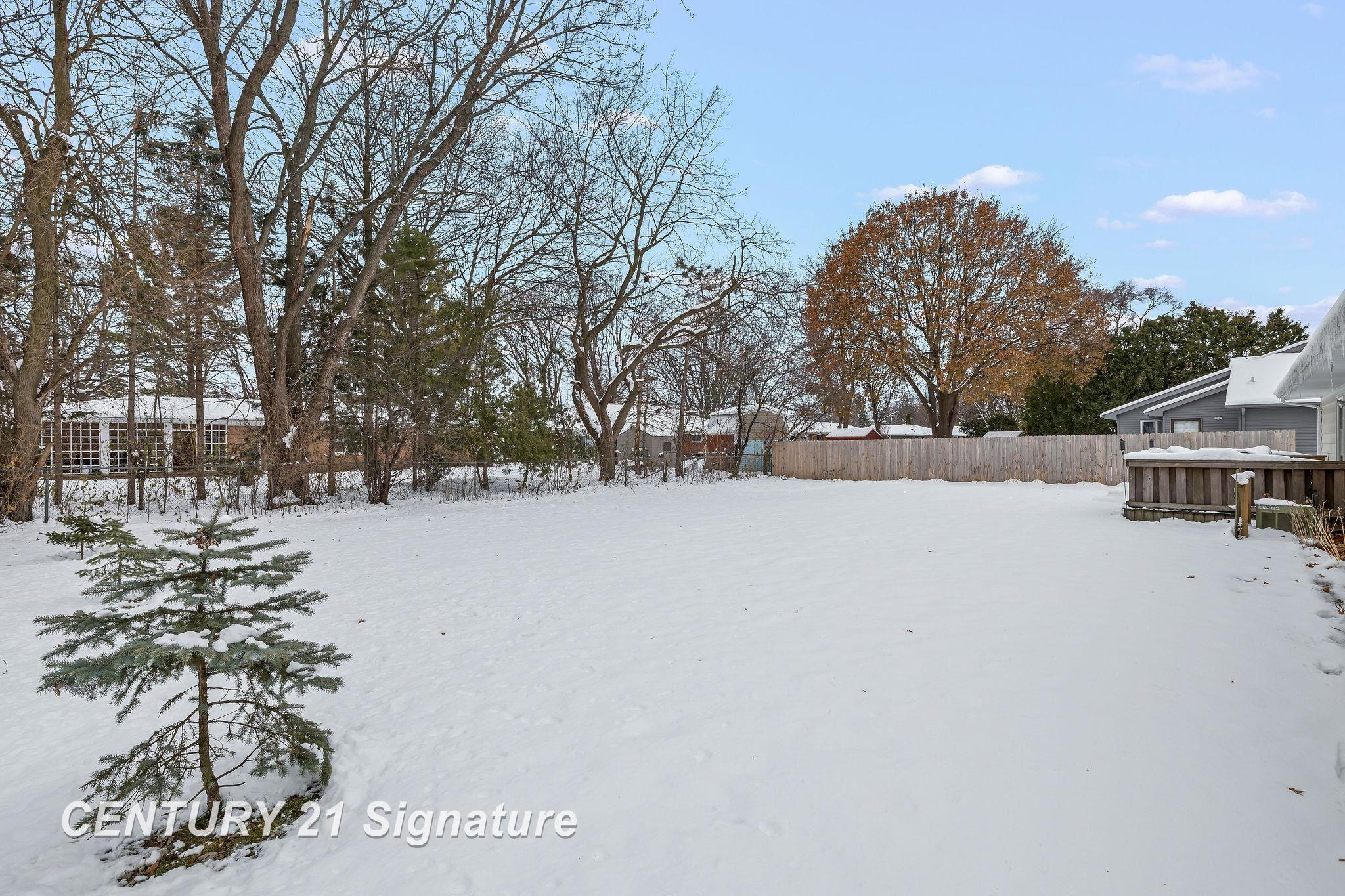 1430 Dover Place Saginaw Charter Township MI 48638