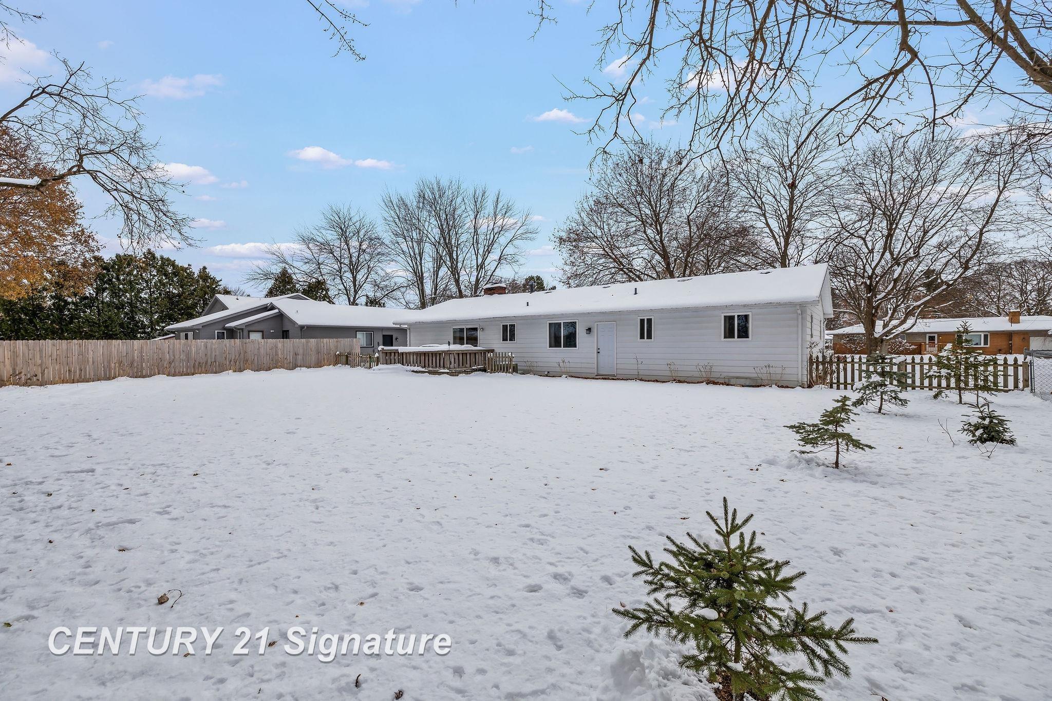 1430 Dover Place Saginaw Charter Township MI 48638