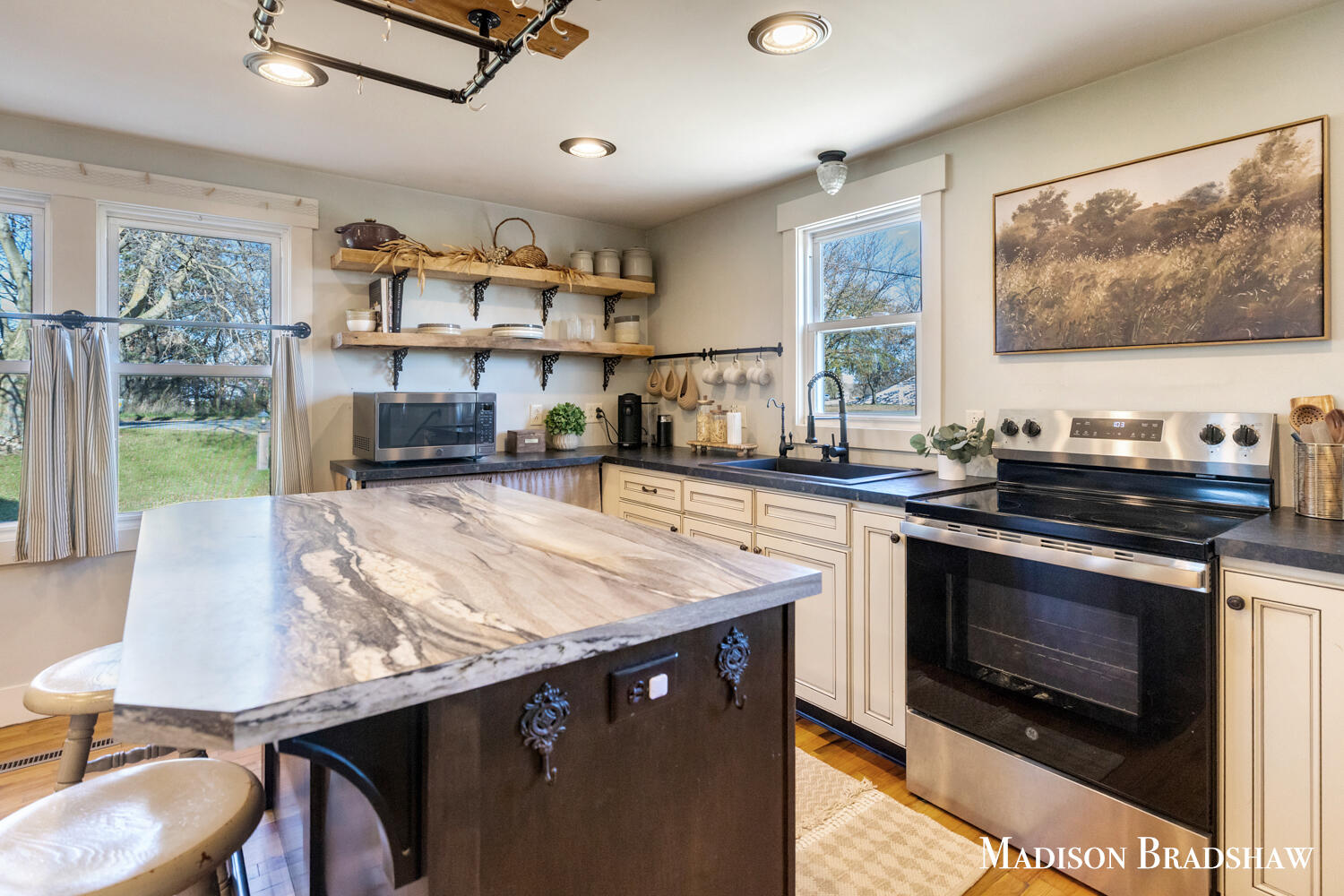 7020 Osborn Street Allendale Charter Township MI 49401