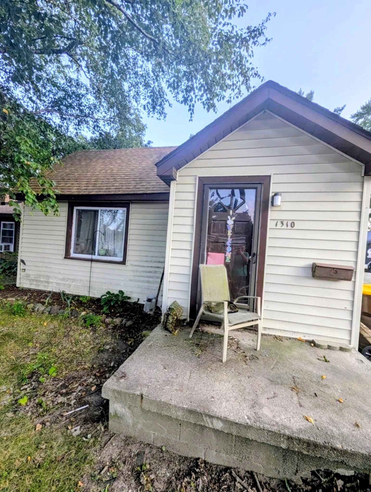 1310 Rosedale Street Alma City MI 48801