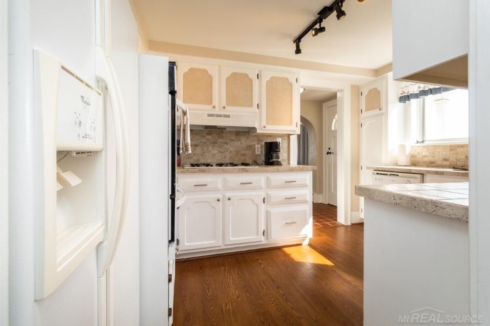 1516 Street Clair River Drive Algonac City MI 48001