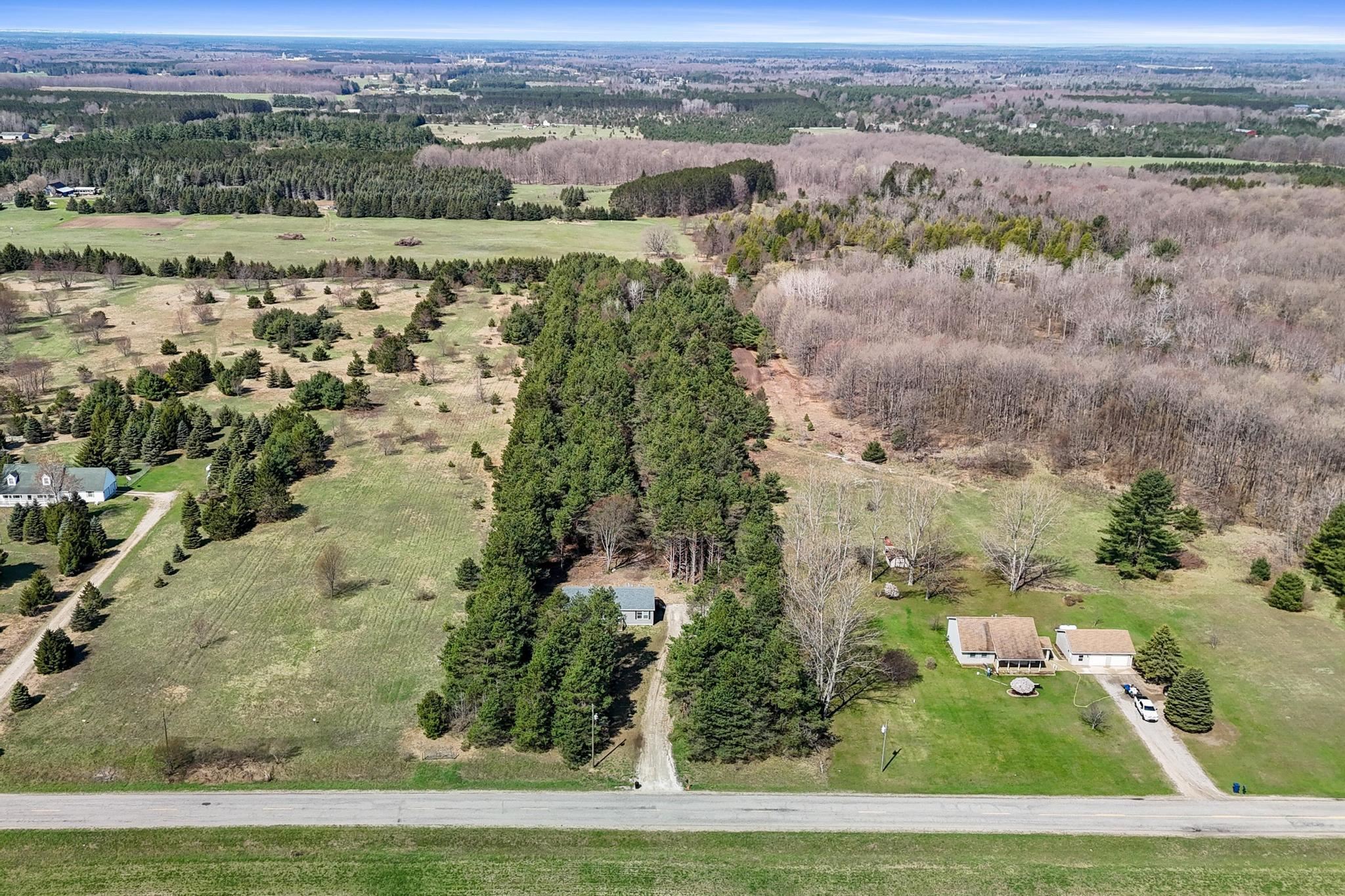 714 SE Saunders Road Kalkaska Township MI 49646