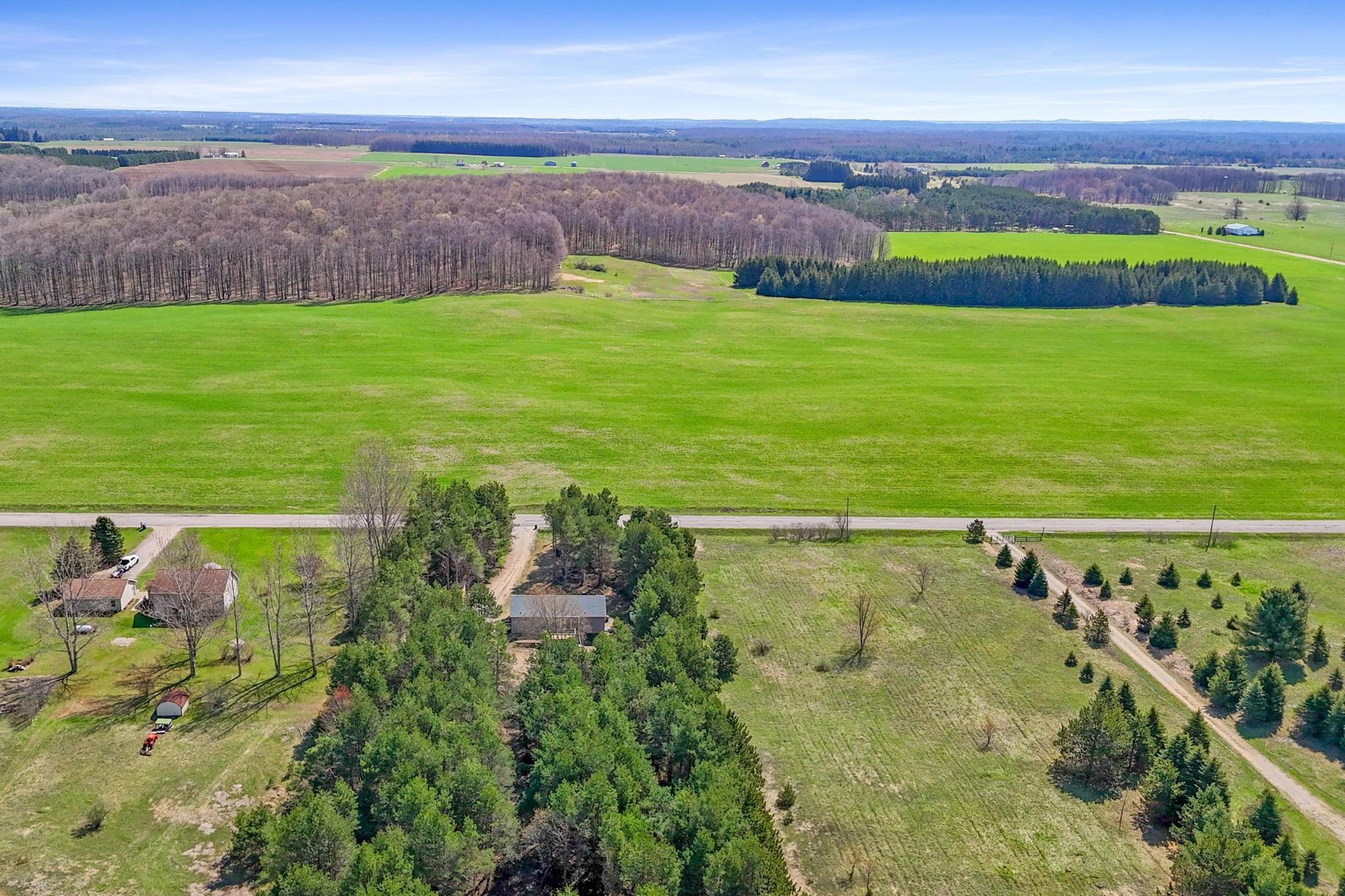714 SE Saunders Road Kalkaska Township MI 49646