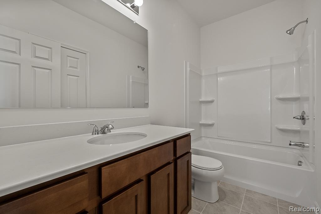 26631 Triple Crown Court South Lyon City MI 48178