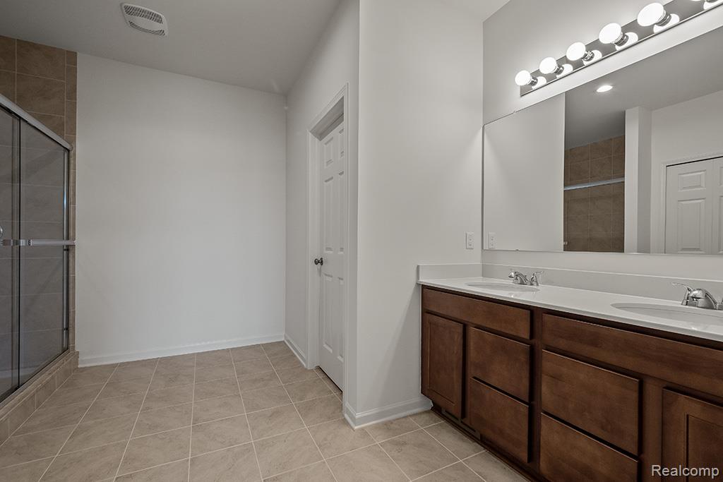 26631 Triple Crown Court South Lyon City MI 48178