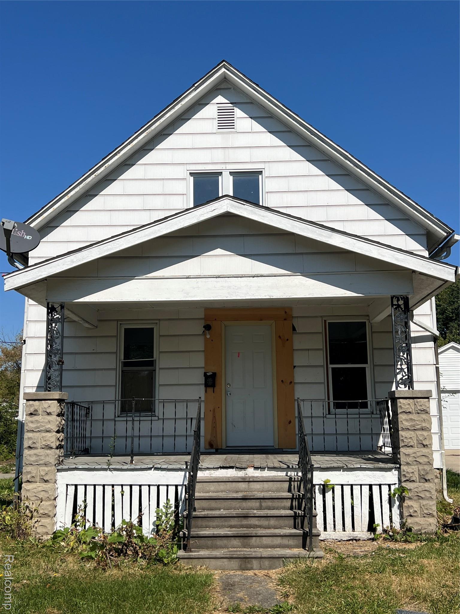 1756 Jordan Street Saginaw City MI 48602