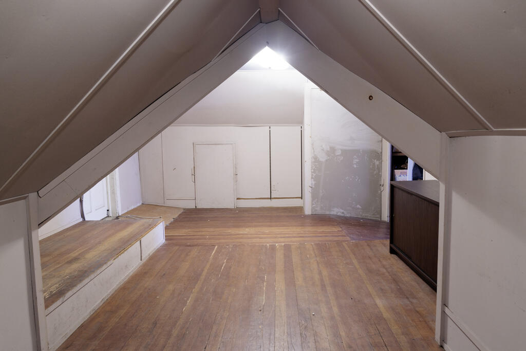 208 W Erie Street Albion City MI 49224