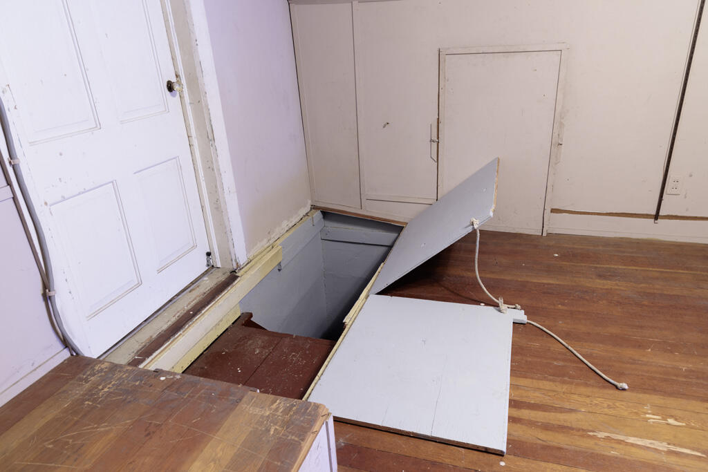 208 W Erie Street Albion City MI 49224