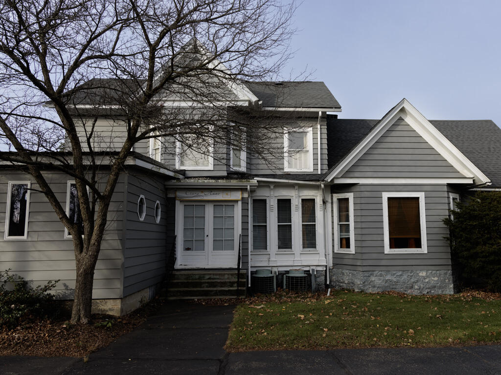 208 W Erie Street Albion City MI 49224