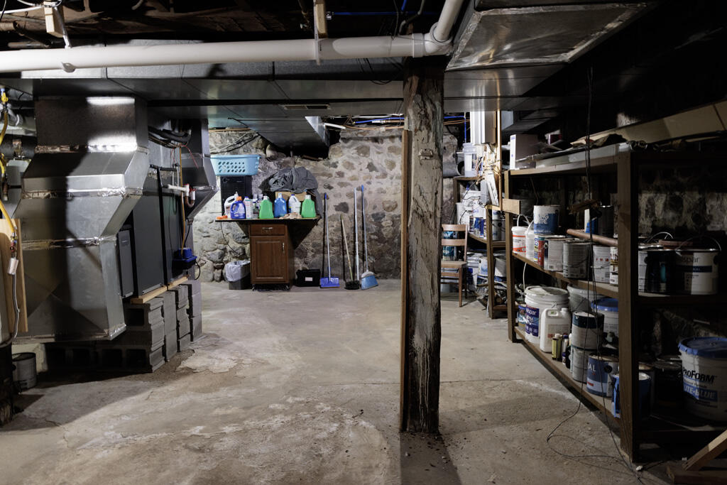 208 W Erie Street Albion City MI 49224