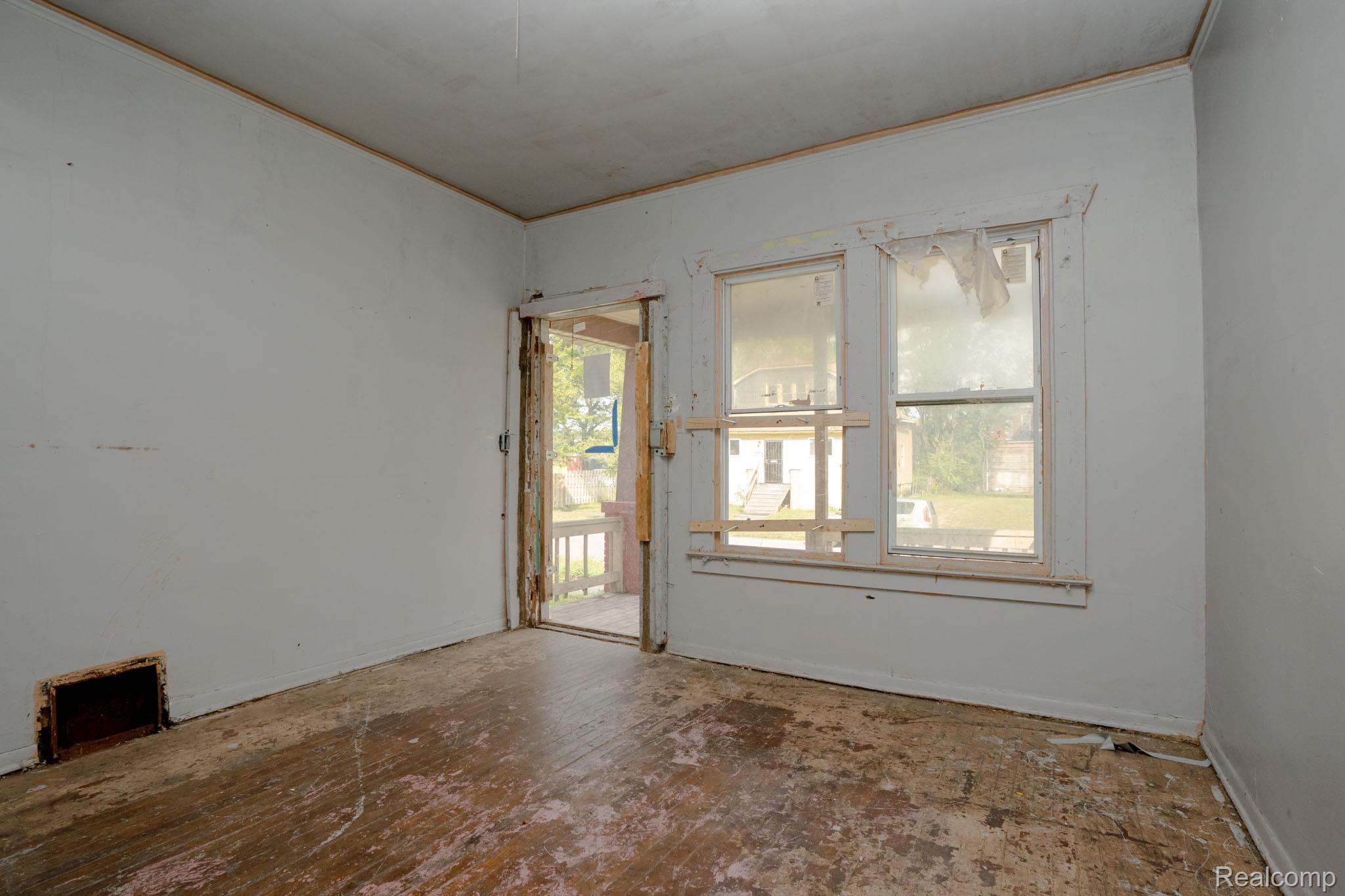 7169 Holmes Street Detroit City MI 48210