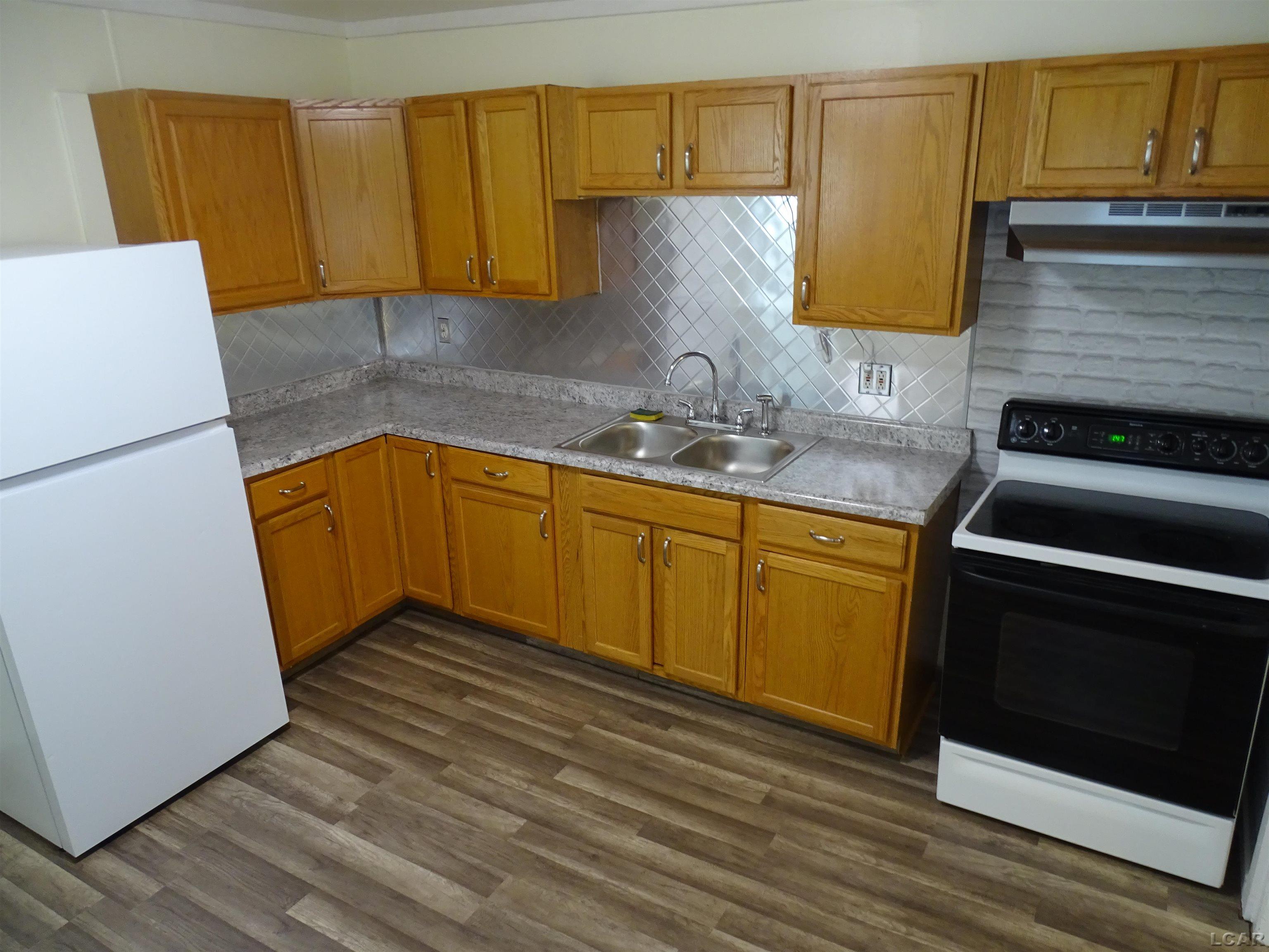 423 E Butler Street Adrian City MI 49221