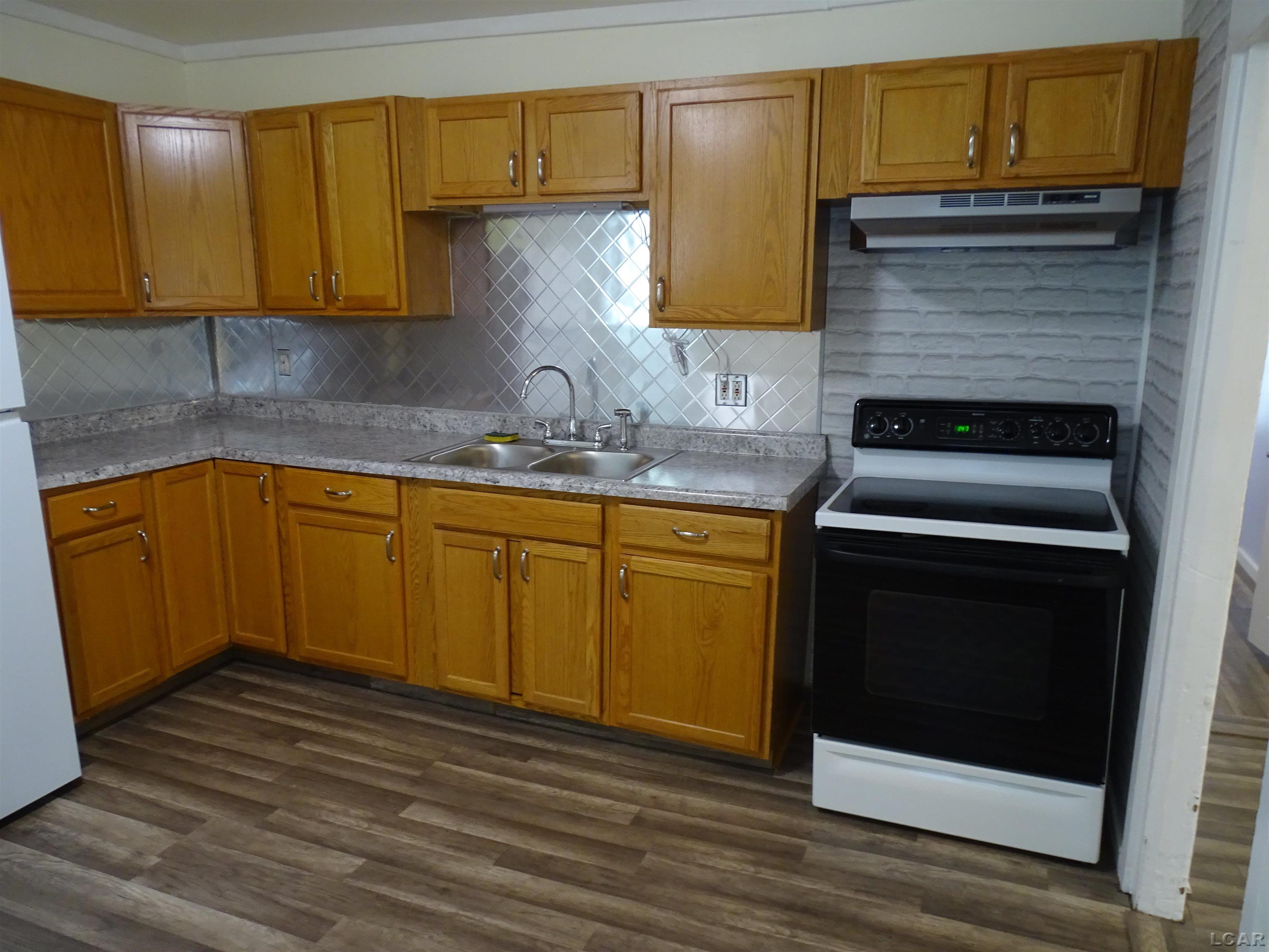 423 E Butler Street Adrian City MI 49221