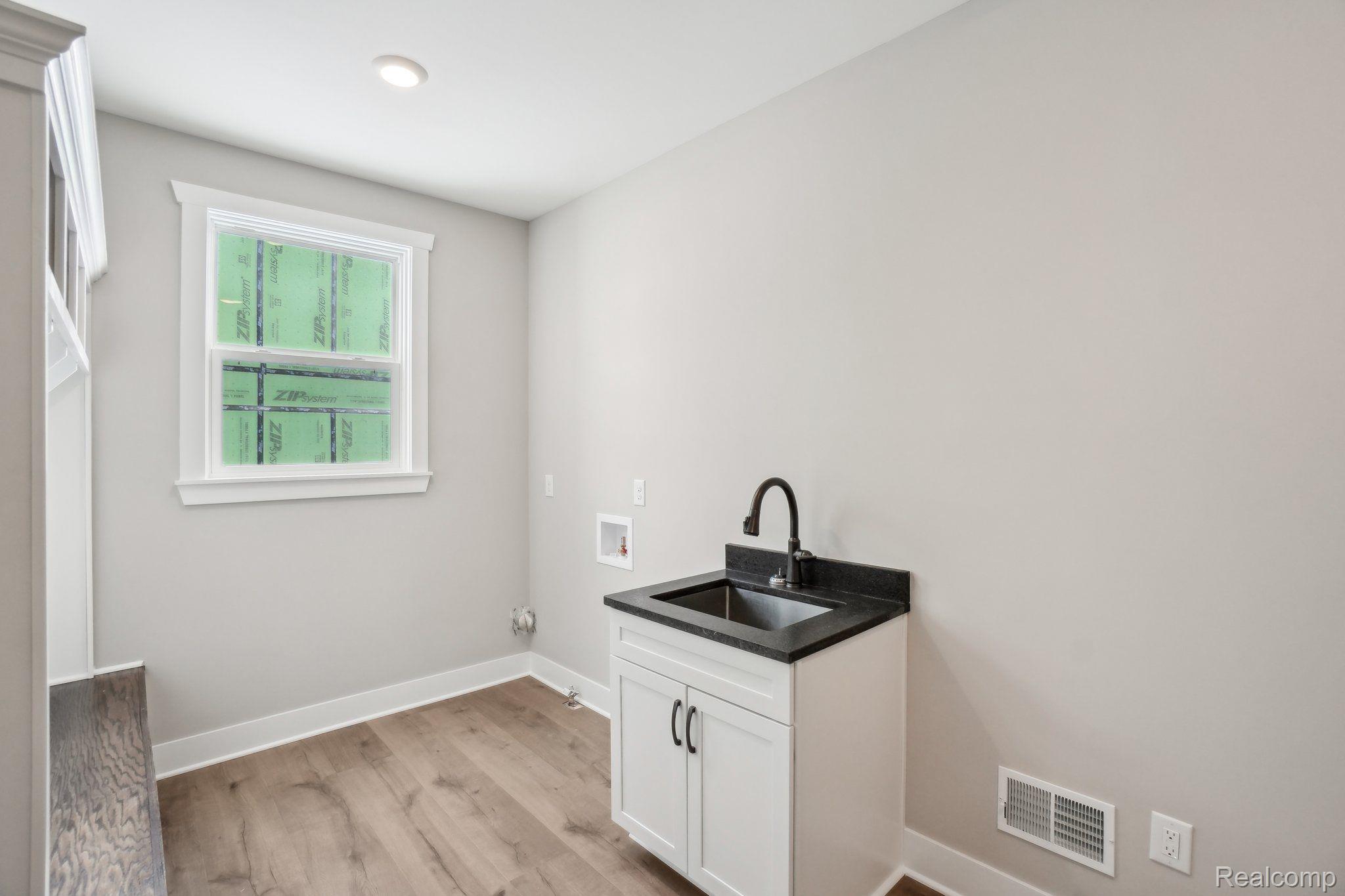 Moh 43 Birkdale Lane Marion Township MI 48843