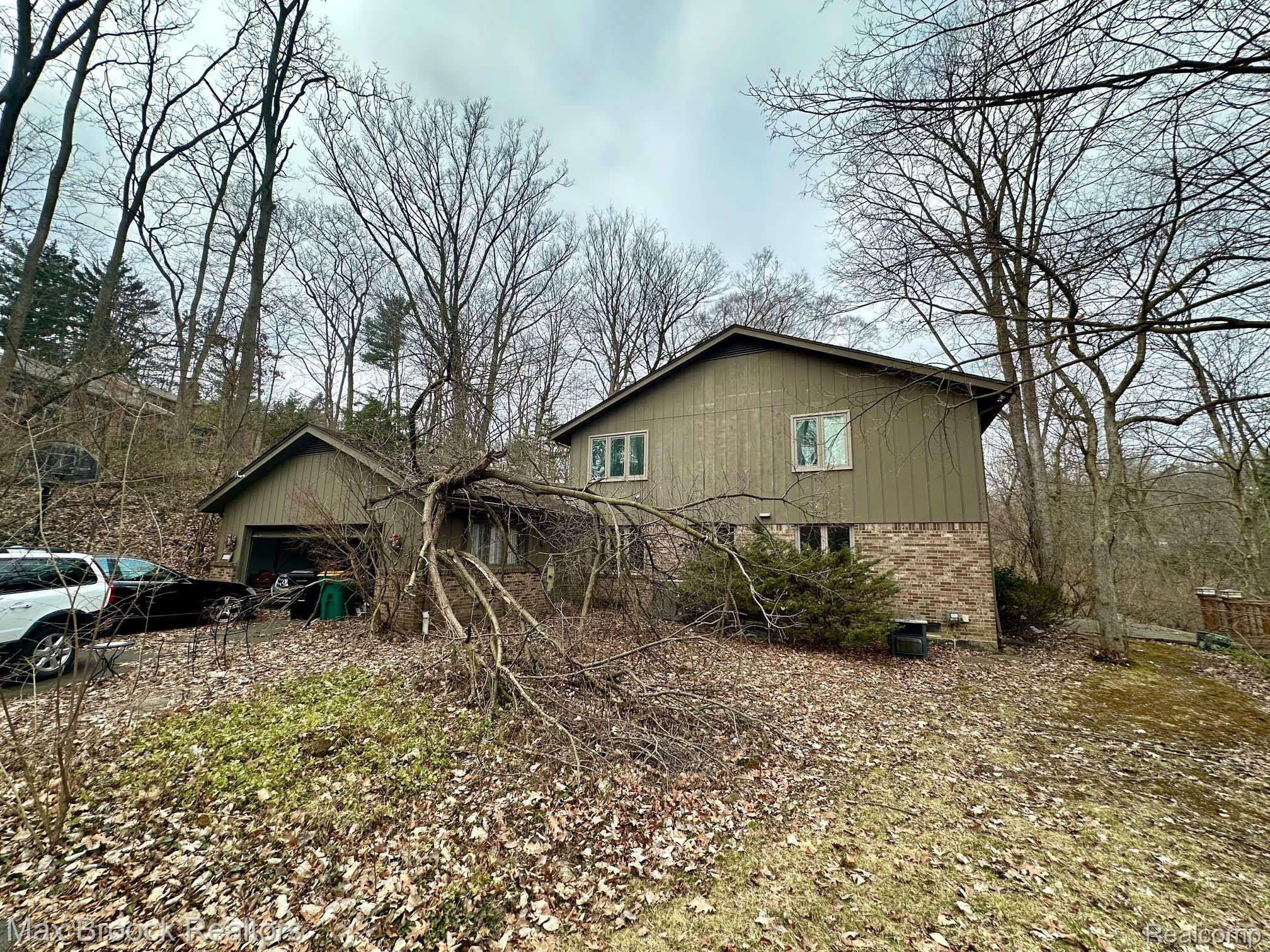 28405 Danvers Farmington Hills City MI 48334