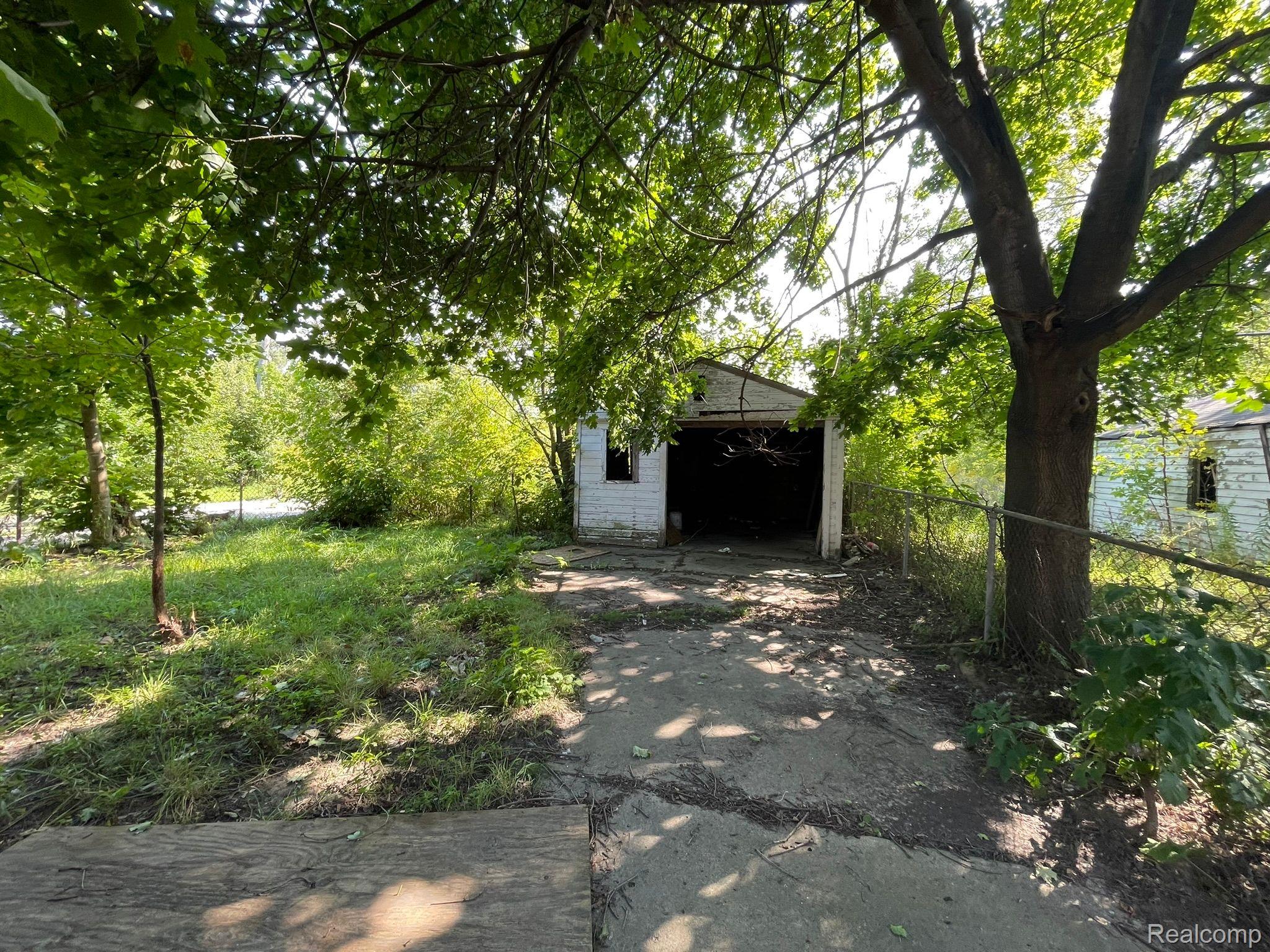 14702 Cedargrove Street Detroit City MI 48205