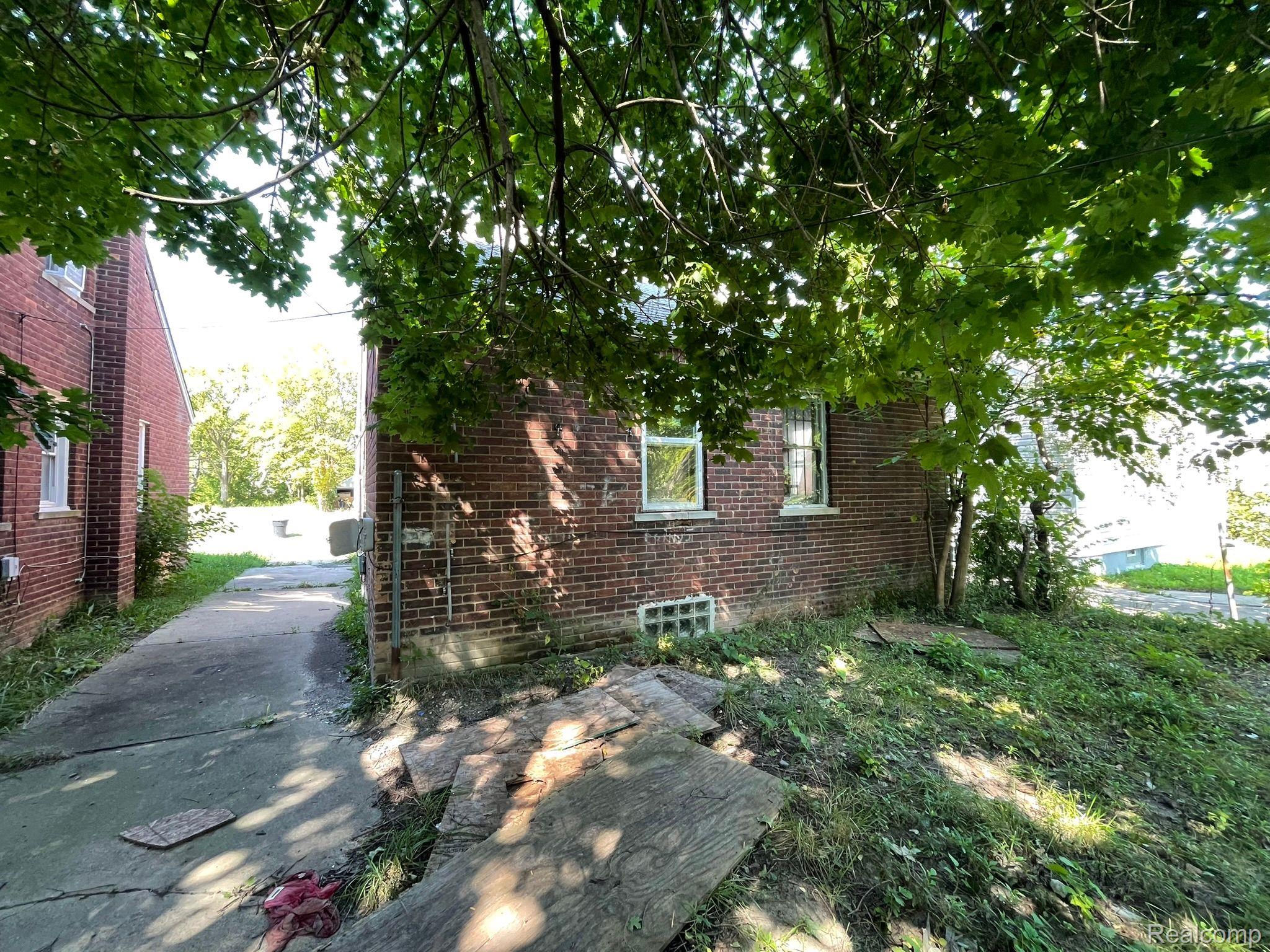 14702 Cedargrove Street Detroit City MI 48205