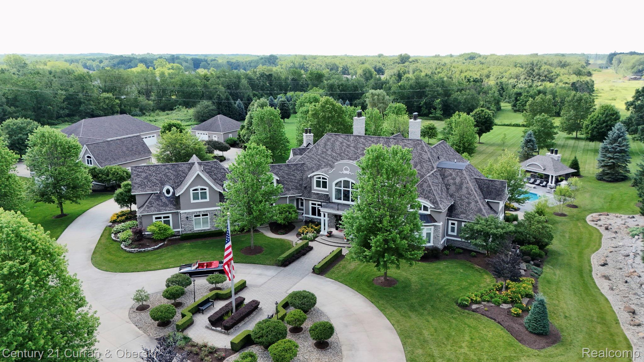 58415 10 Mile Road South Lyon City MI 48178