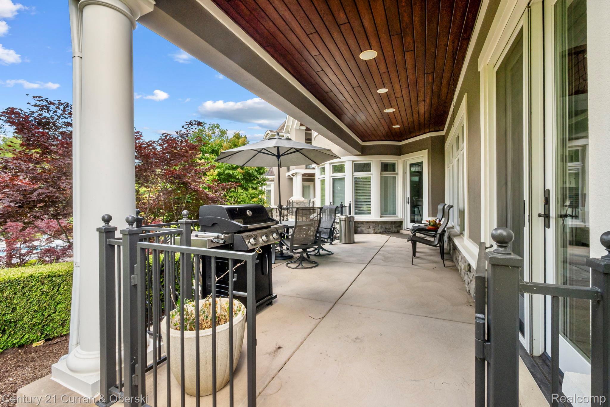 58415 10 Mile Road South Lyon City MI 48178