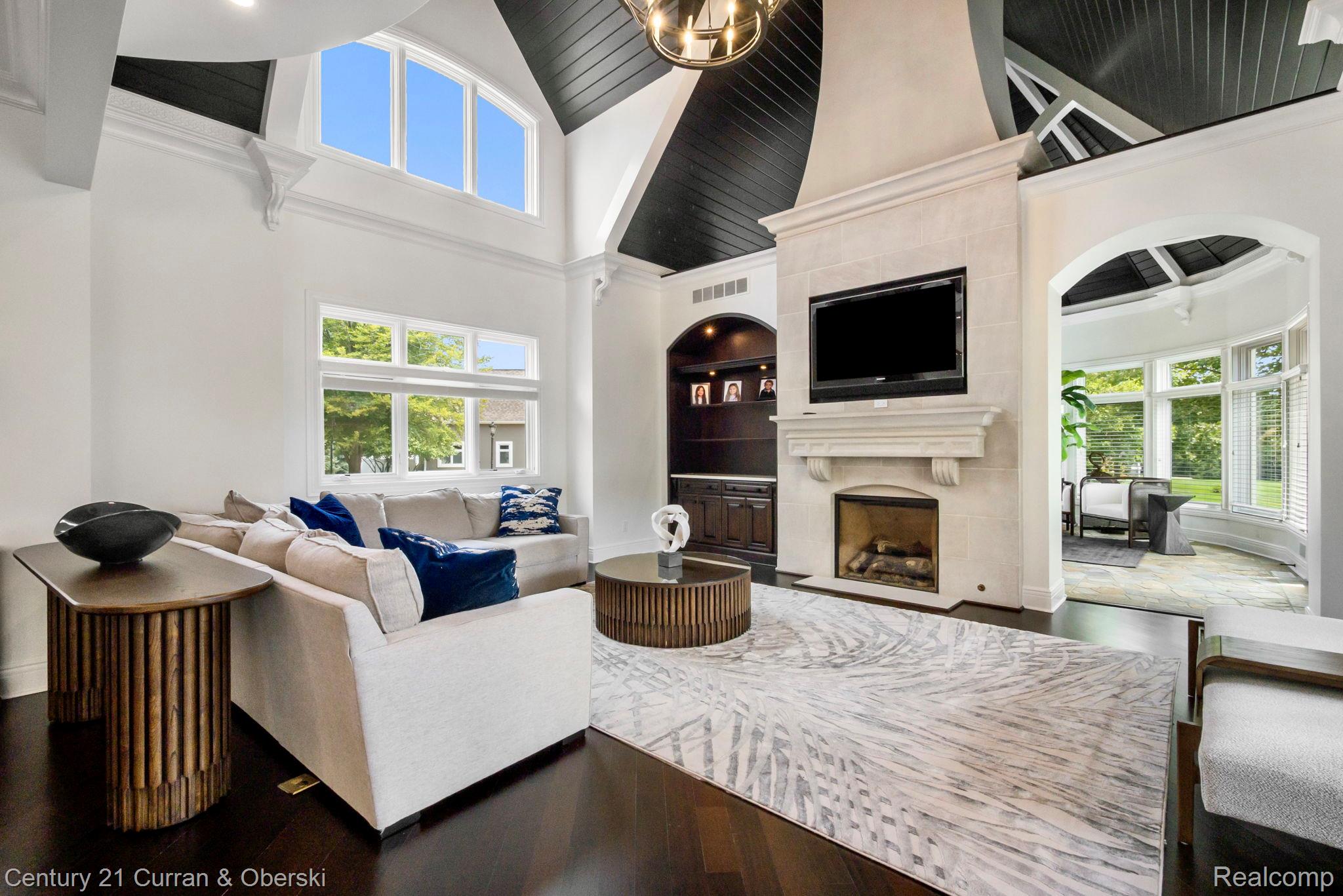 58415 10 Mile Road South Lyon City MI 48178