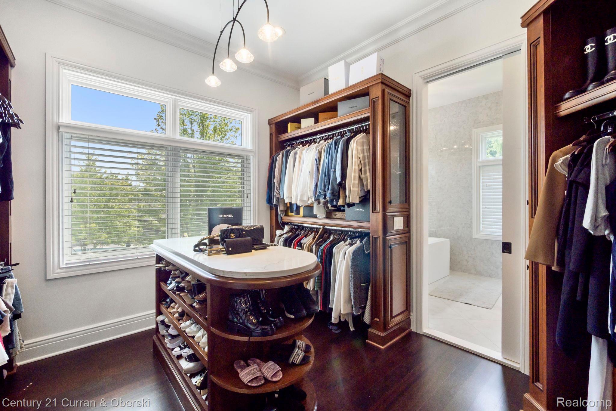 58415 10 Mile Road South Lyon City MI 48178