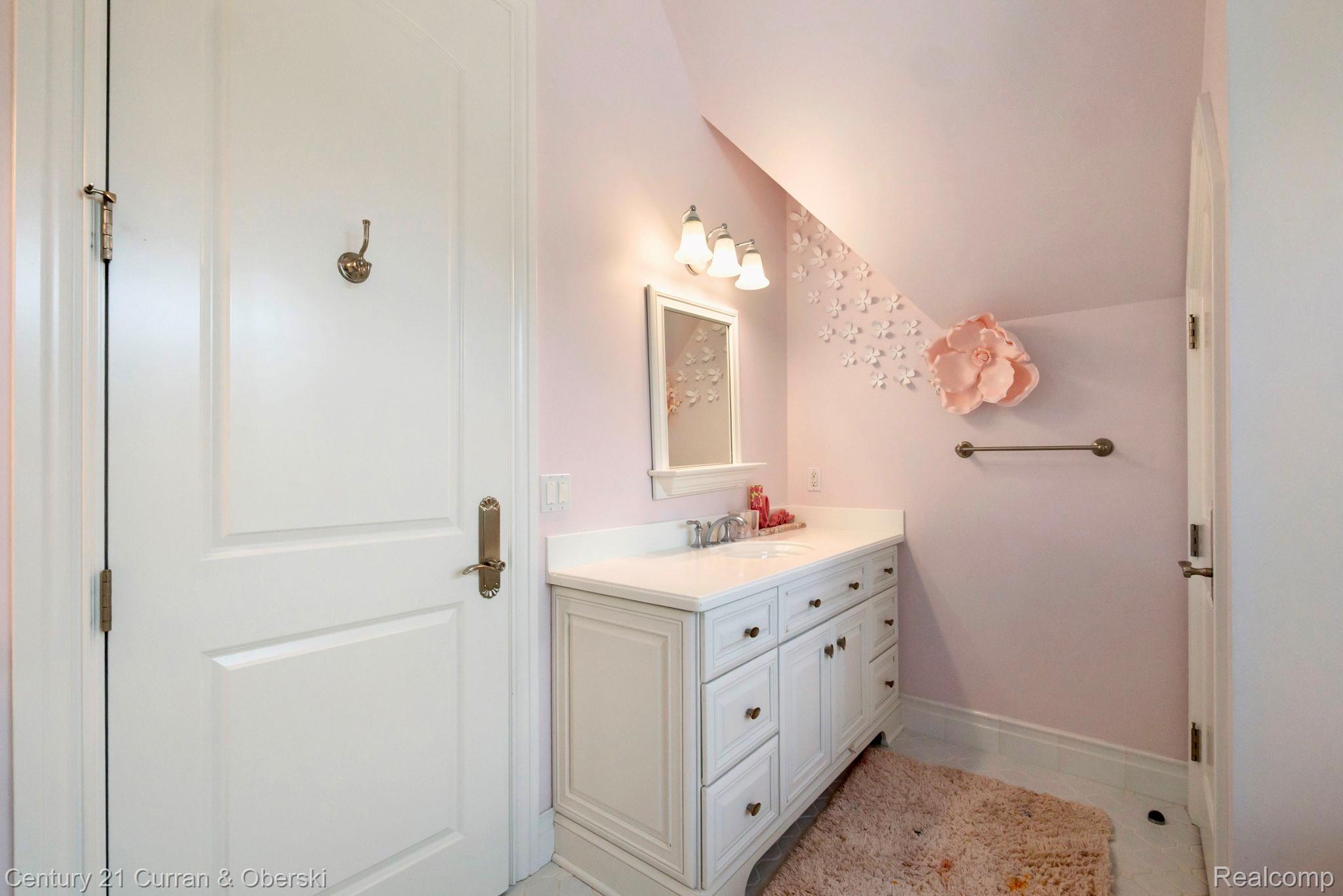 58415 10 Mile Road South Lyon City MI 48178