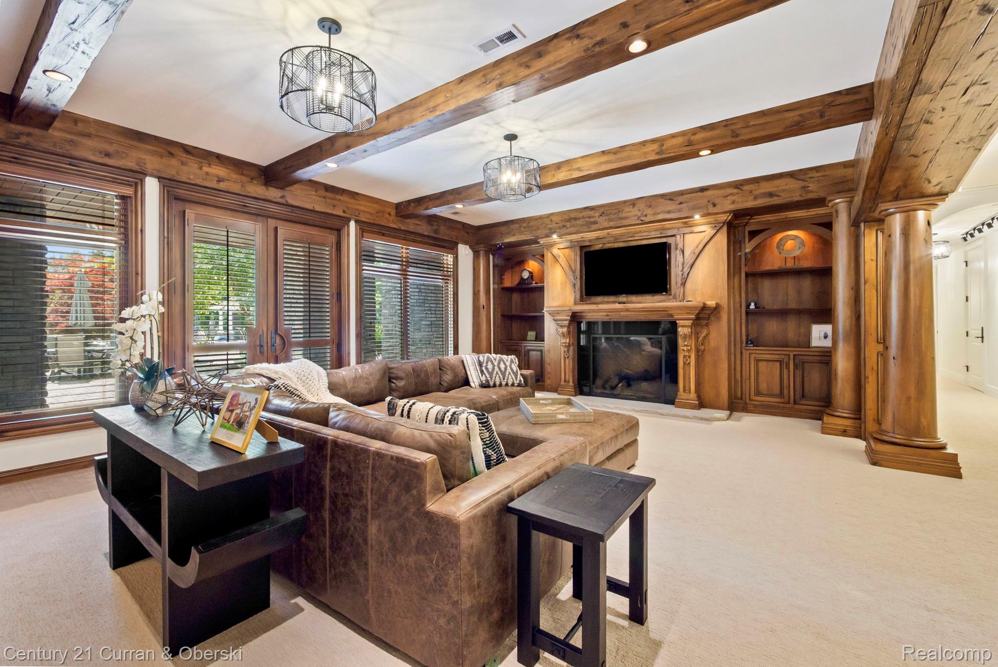 58415 10 Mile Road South Lyon City MI 48178