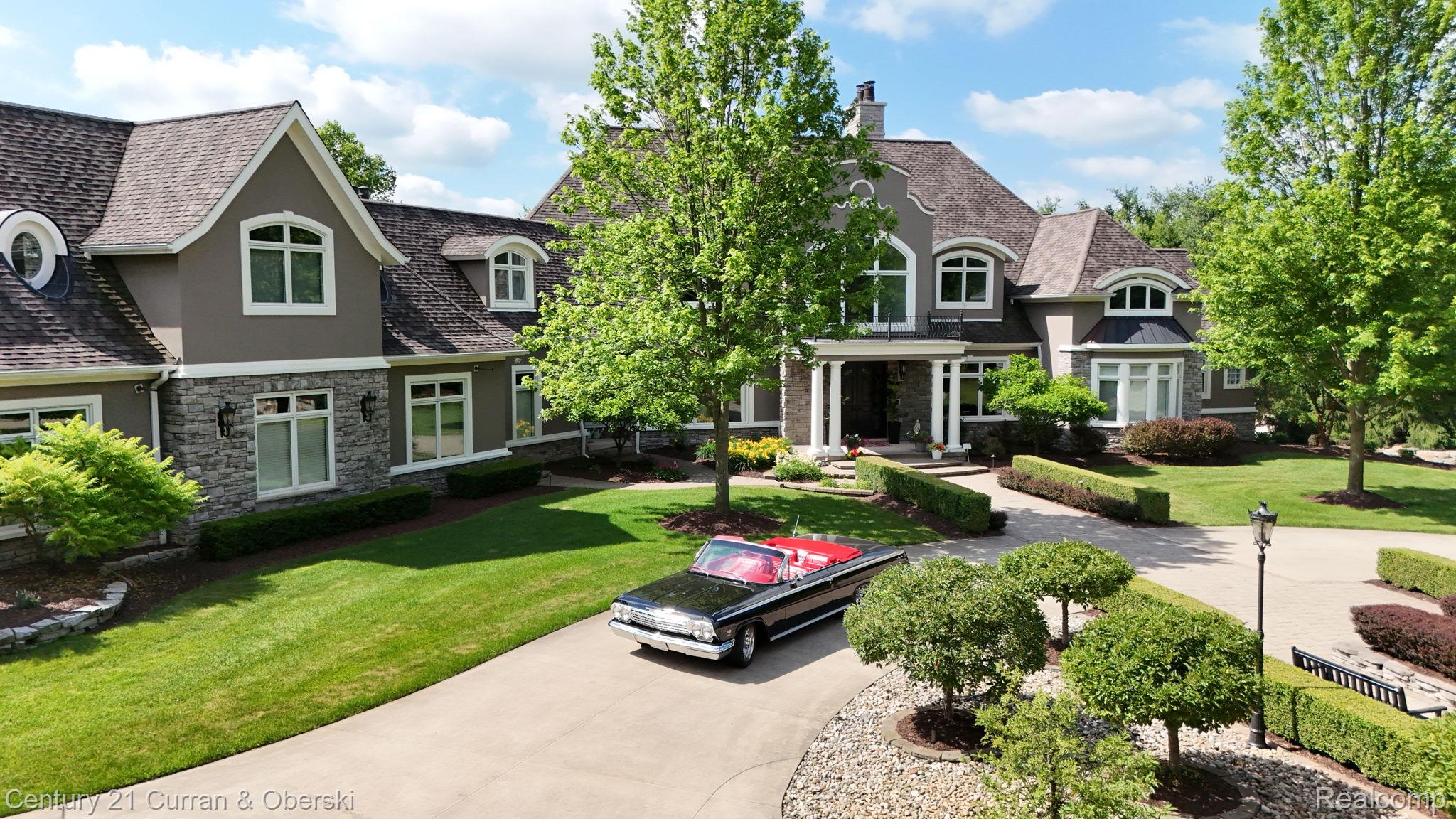 58415 10 Mile Road South Lyon City MI 48178