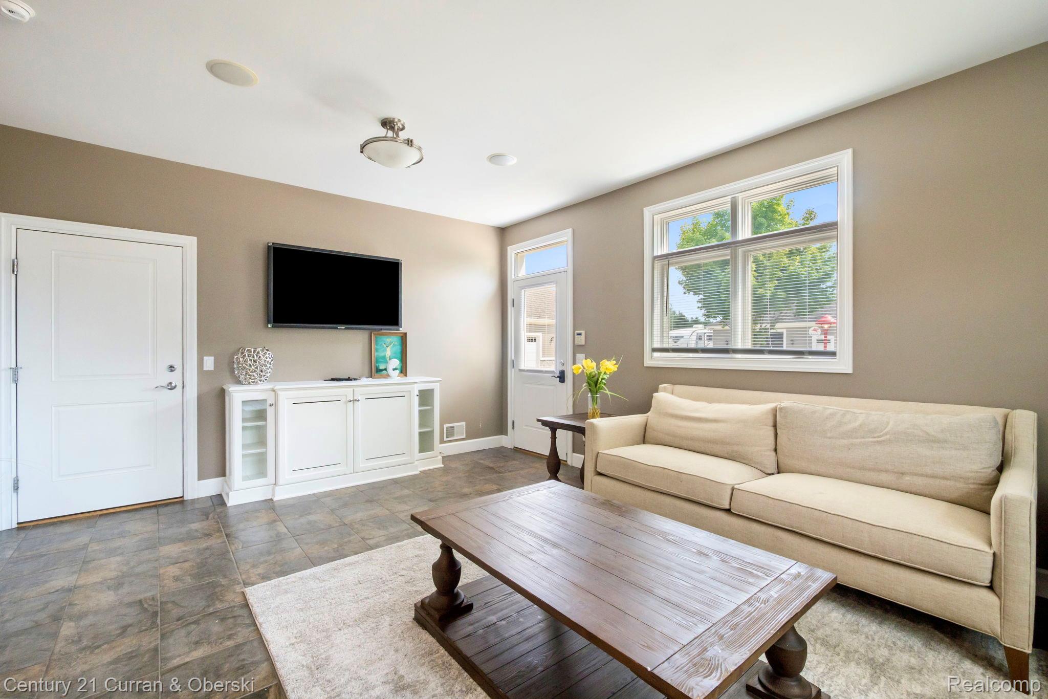 58415 10 Mile Road South Lyon City MI 48178