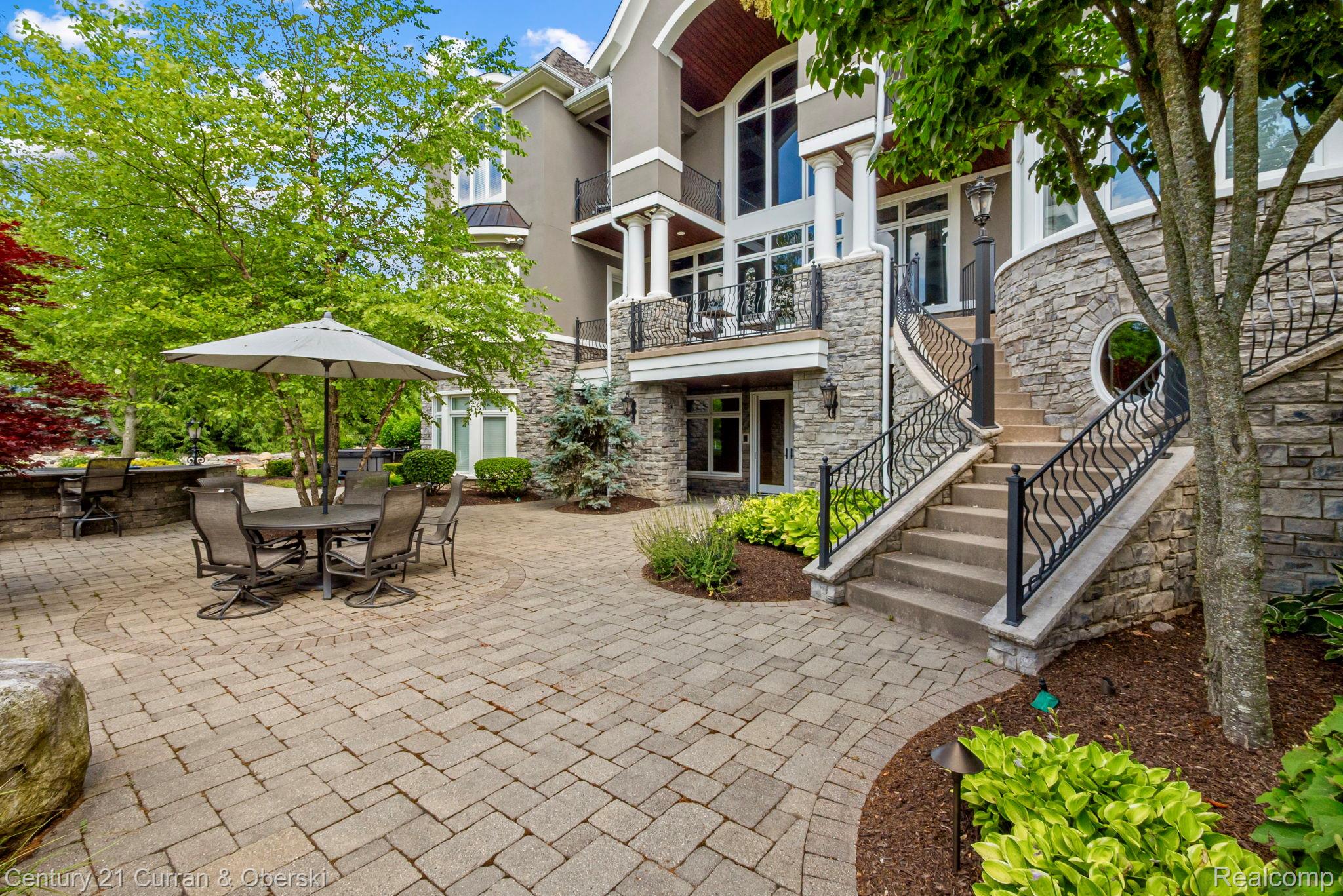 58415 10 Mile Road South Lyon City MI 48178