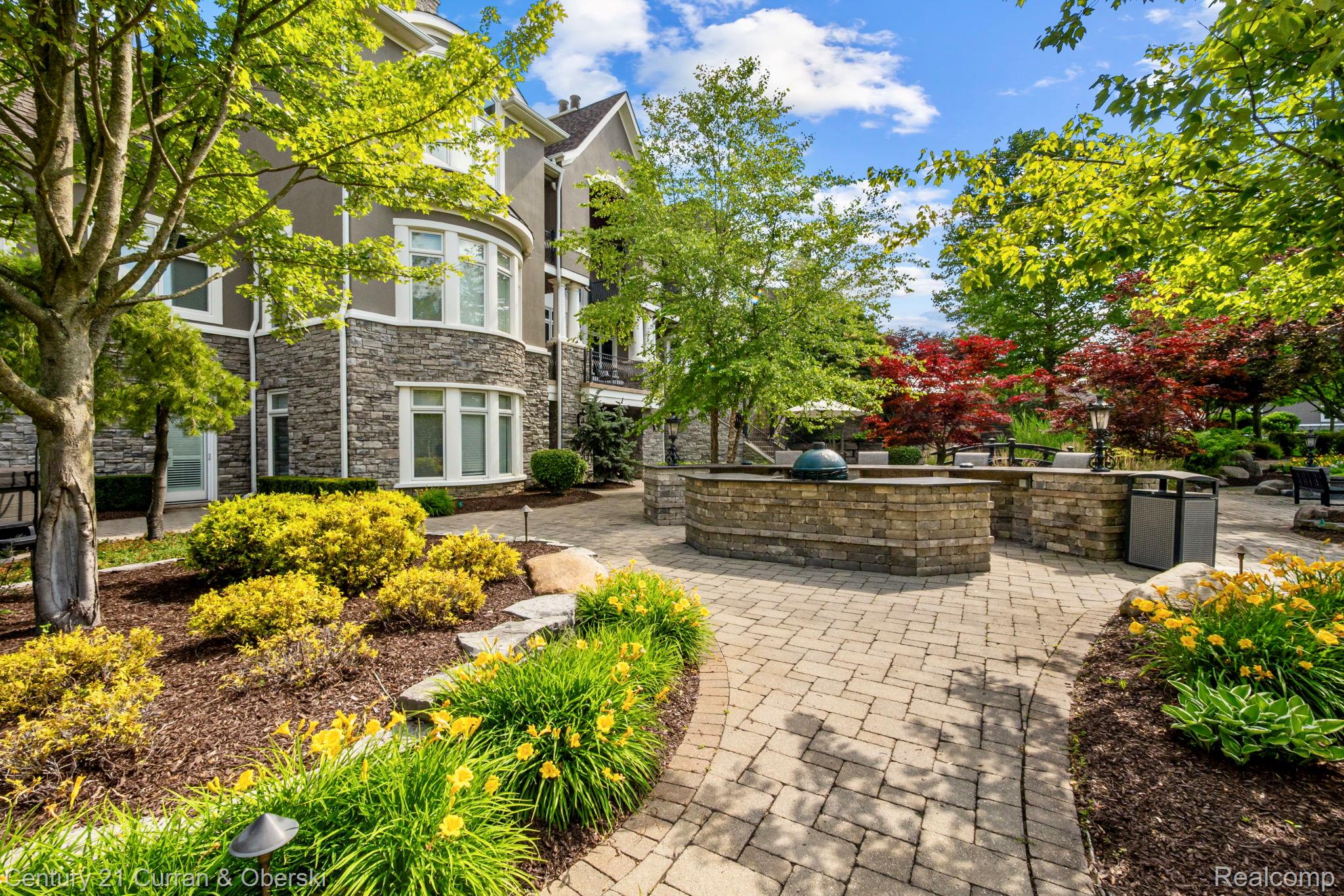 58415 10 Mile Road South Lyon City MI 48178