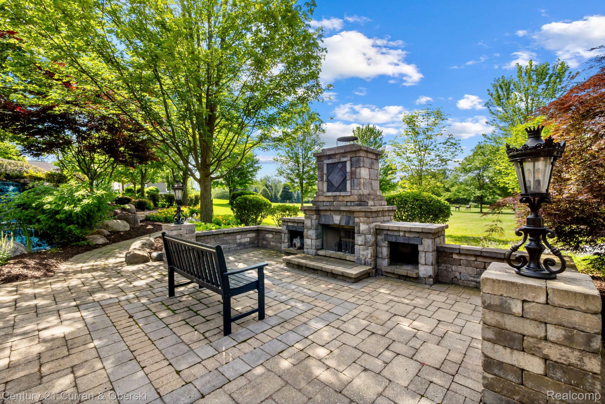 58415 10 Mile Road South Lyon City MI 48178