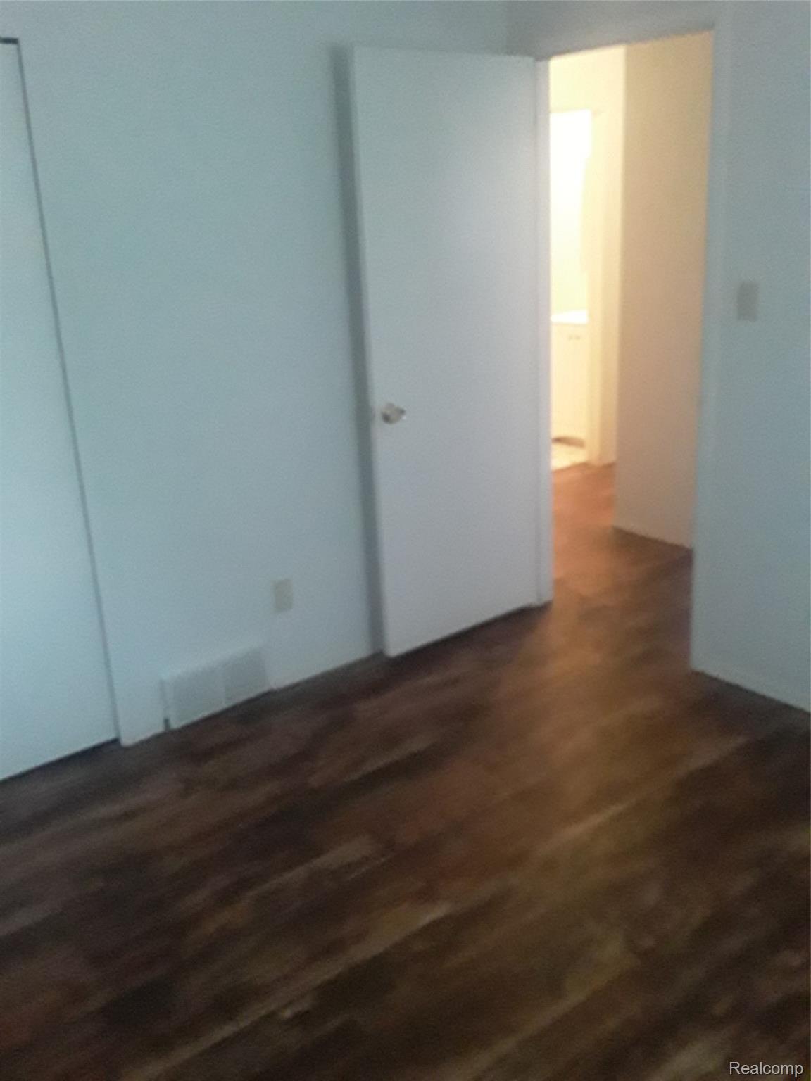 27455 Avondale Street Inkster City MI 48141