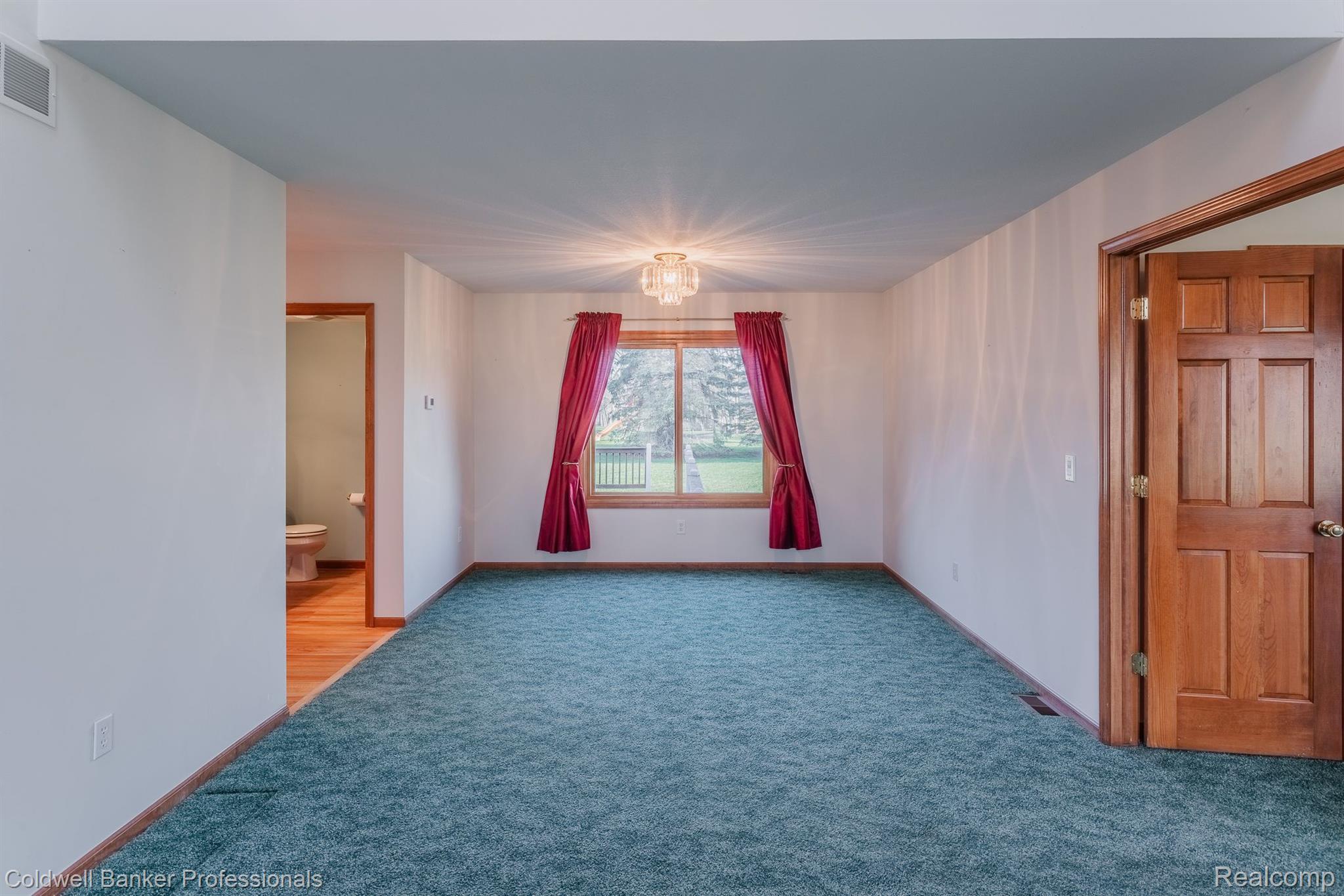 24296 Woodham Road Novi City MI 48374