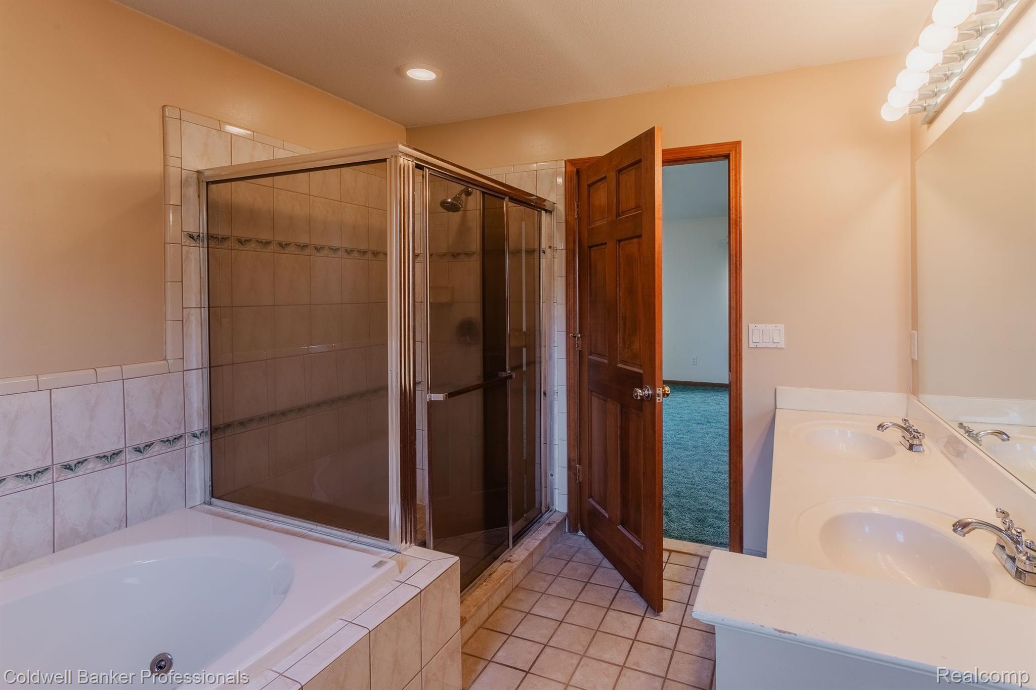 24296 Woodham Road Novi City MI 48374