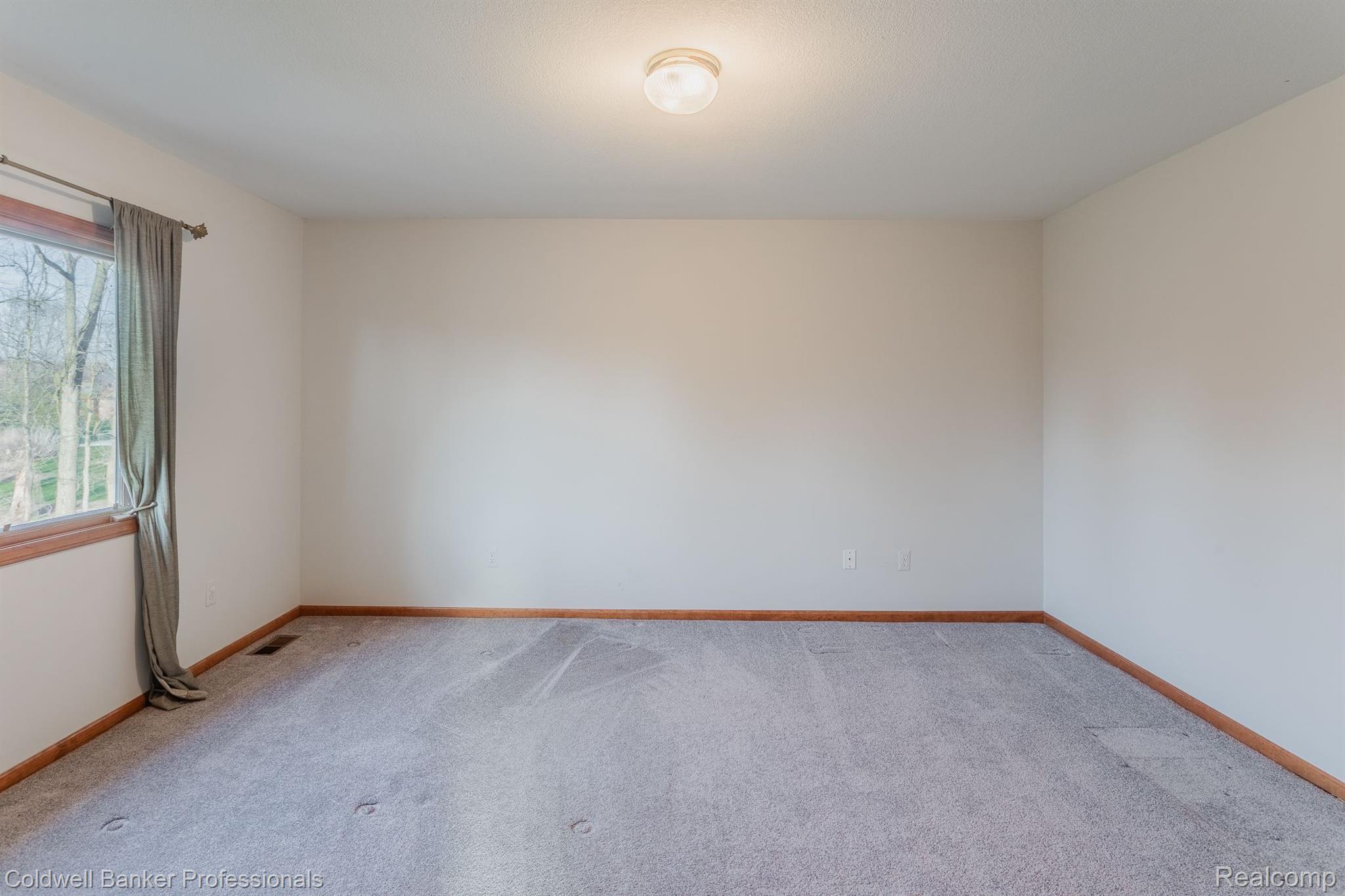24296 Woodham Road Novi City MI 48374