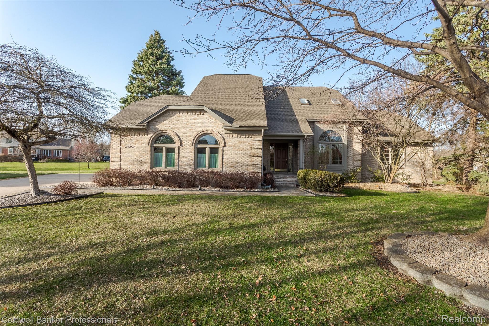24296 Woodham Road Novi City MI 48374