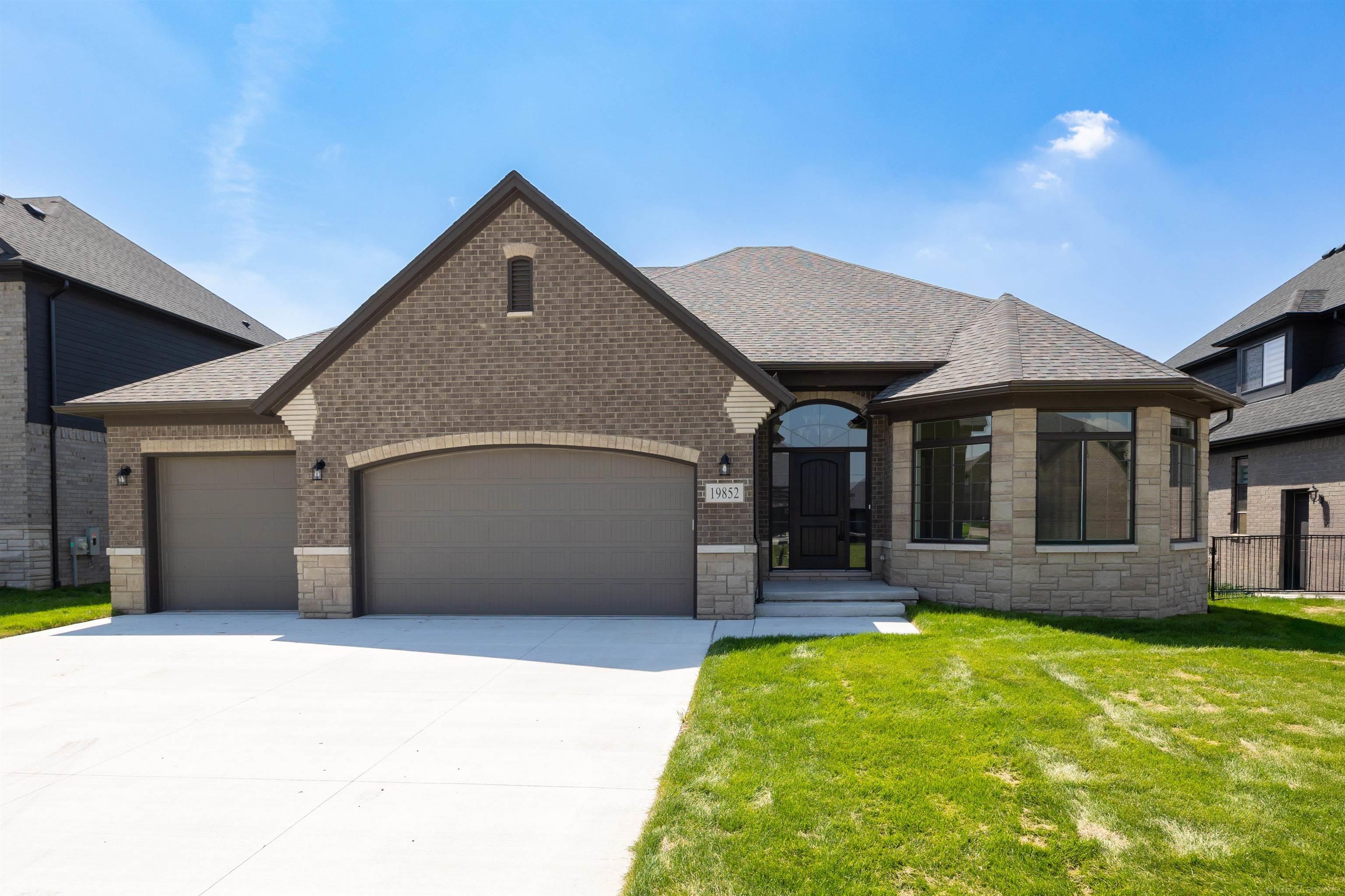 49033 Wingfield Drive Macomb Township MI 48044