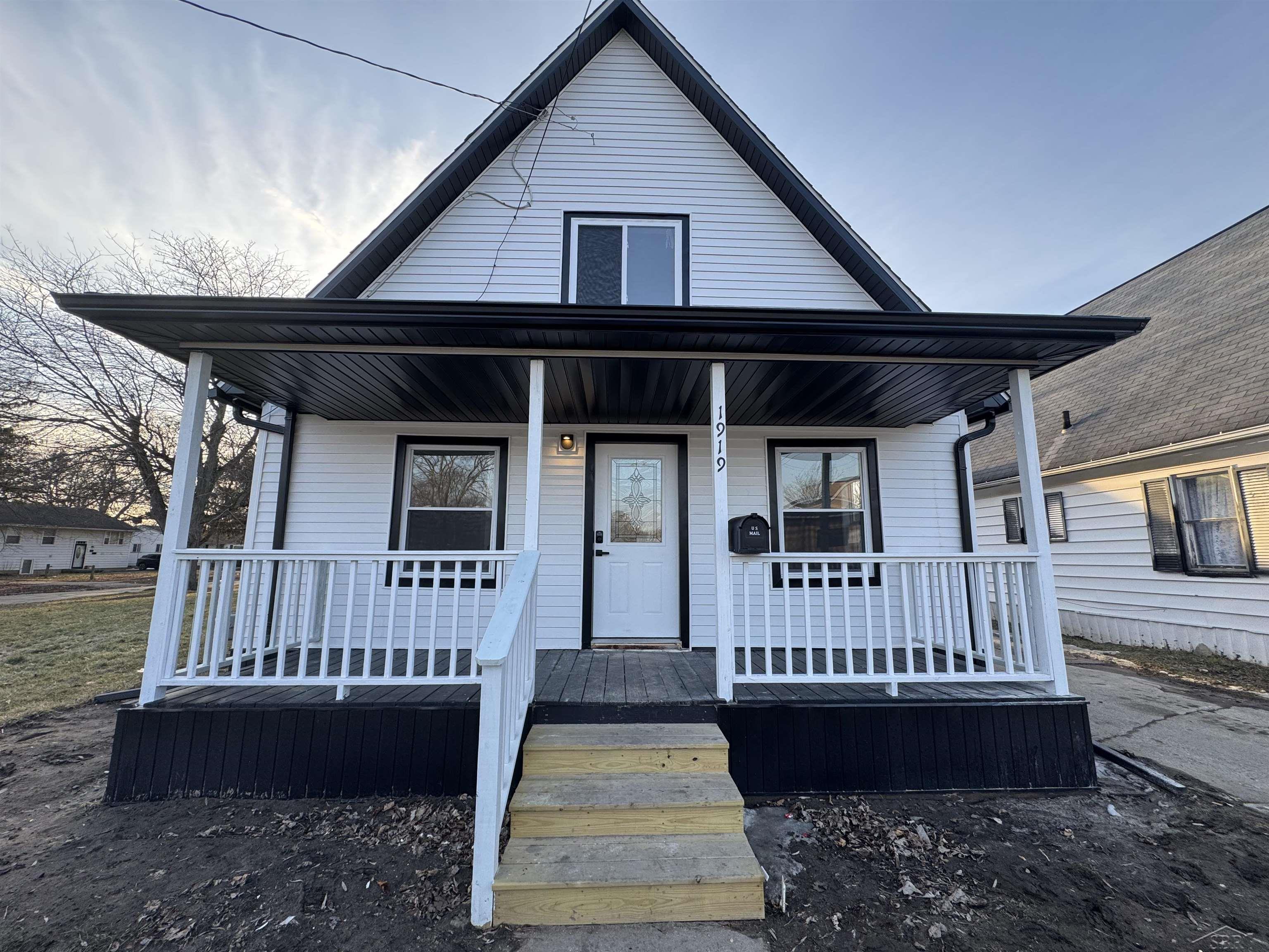 1919 Grout Street Saginaw City MI 48602