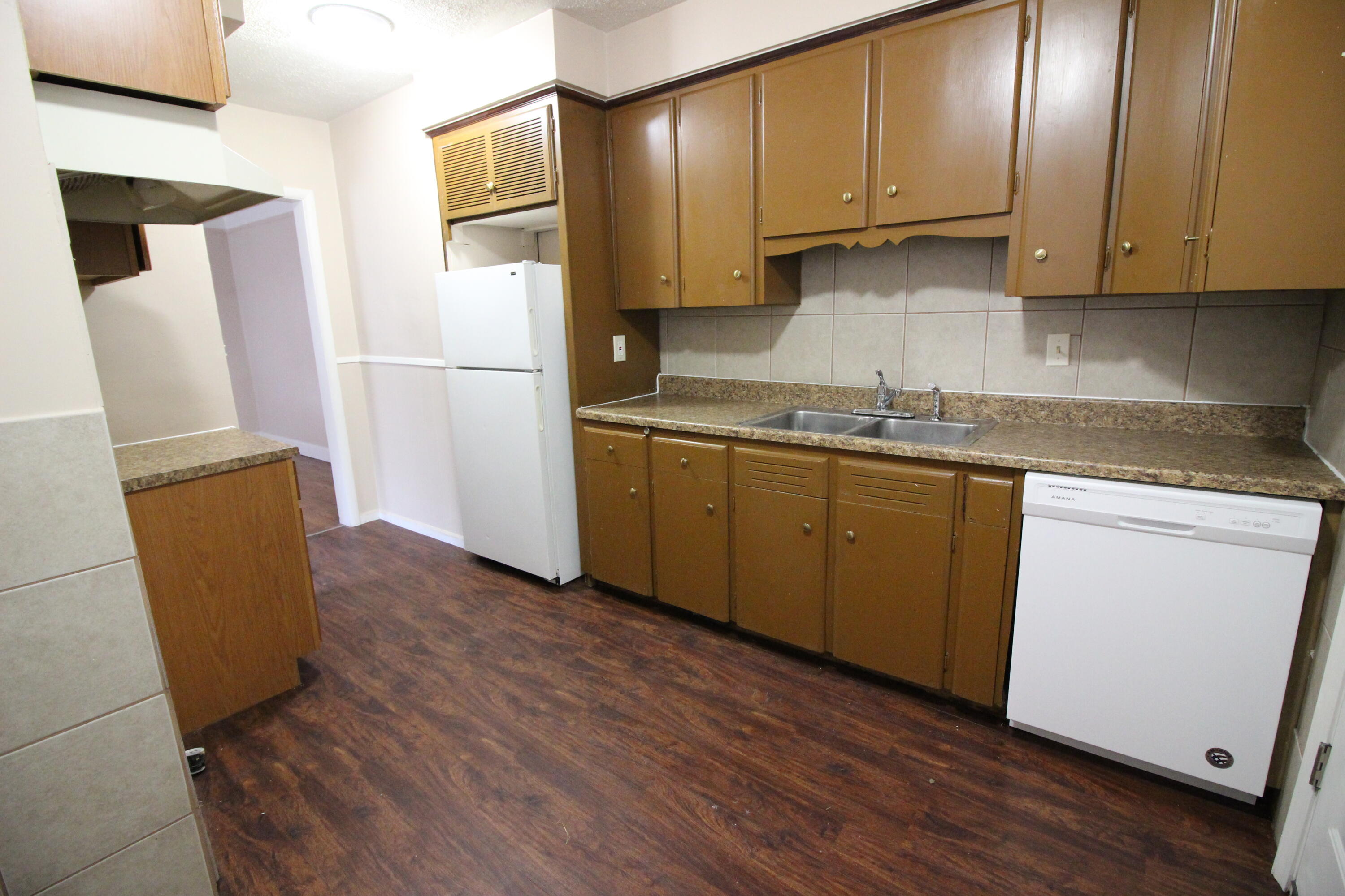 1681 Lafayette Boulevard Lincoln Park City MI 48146