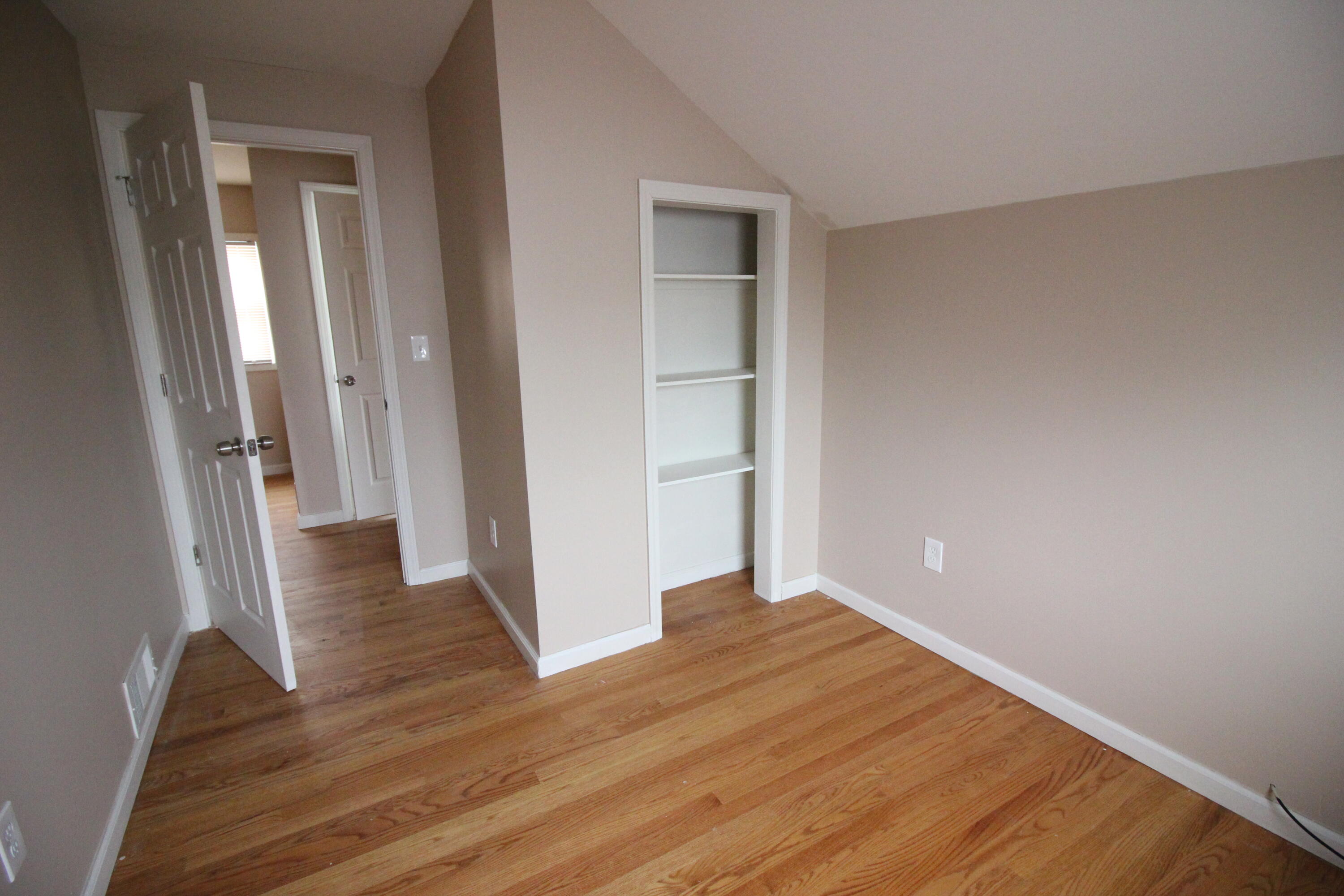 1681 Lafayette Boulevard Lincoln Park City MI 48146