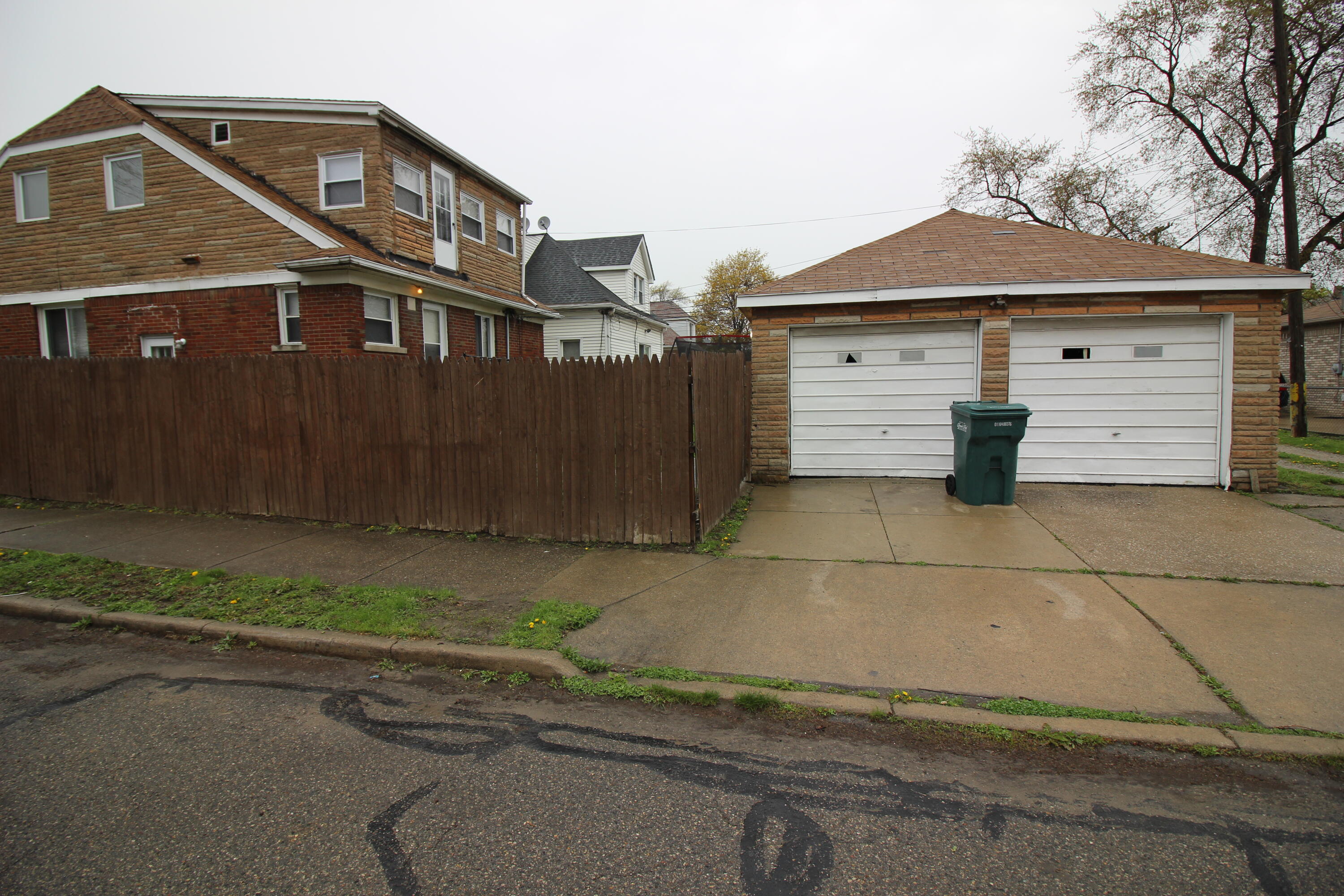 1681 Lafayette Boulevard Lincoln Park City MI 48146