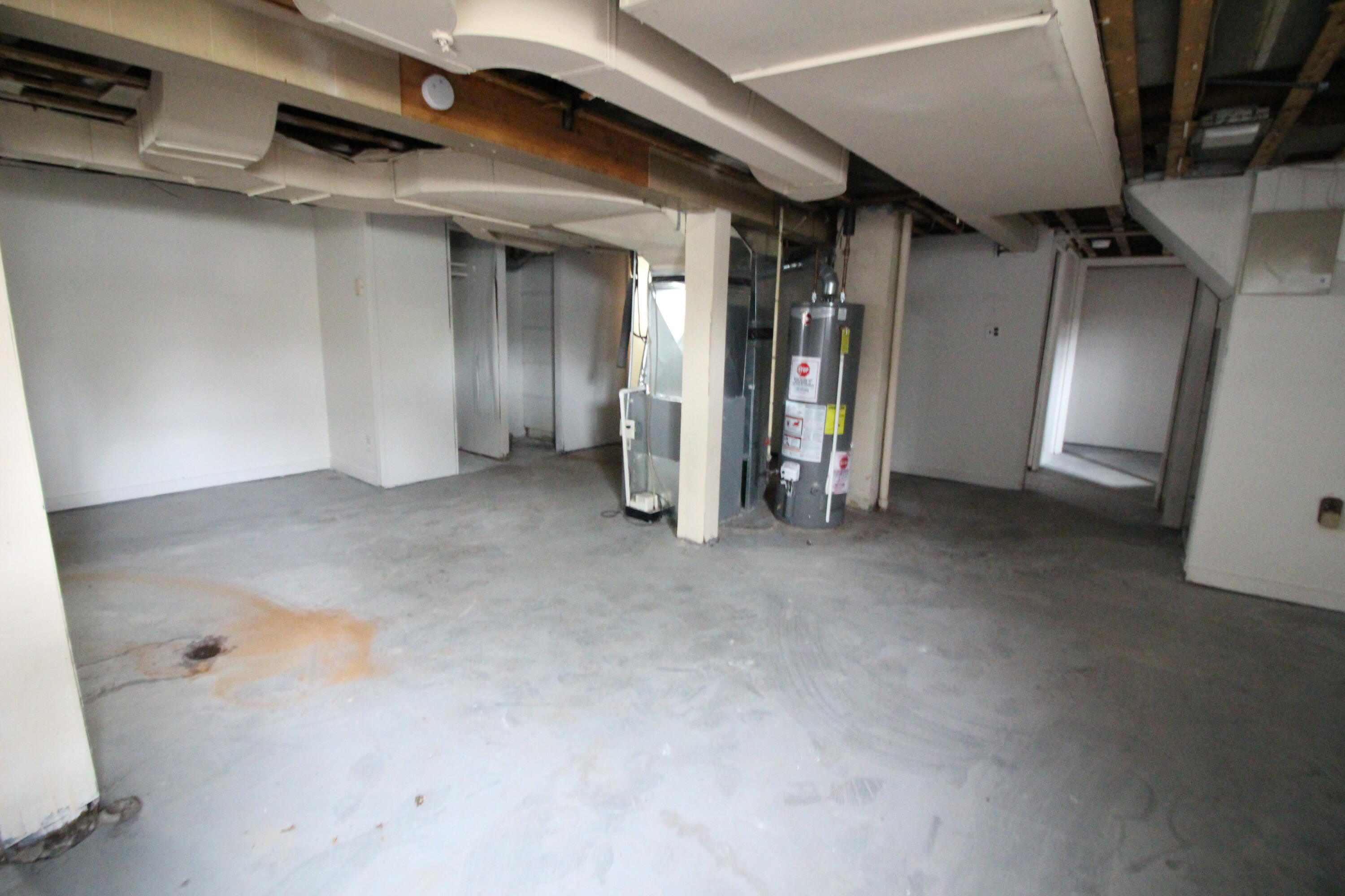 1681 Lafayette Boulevard Lincoln Park City MI 48146