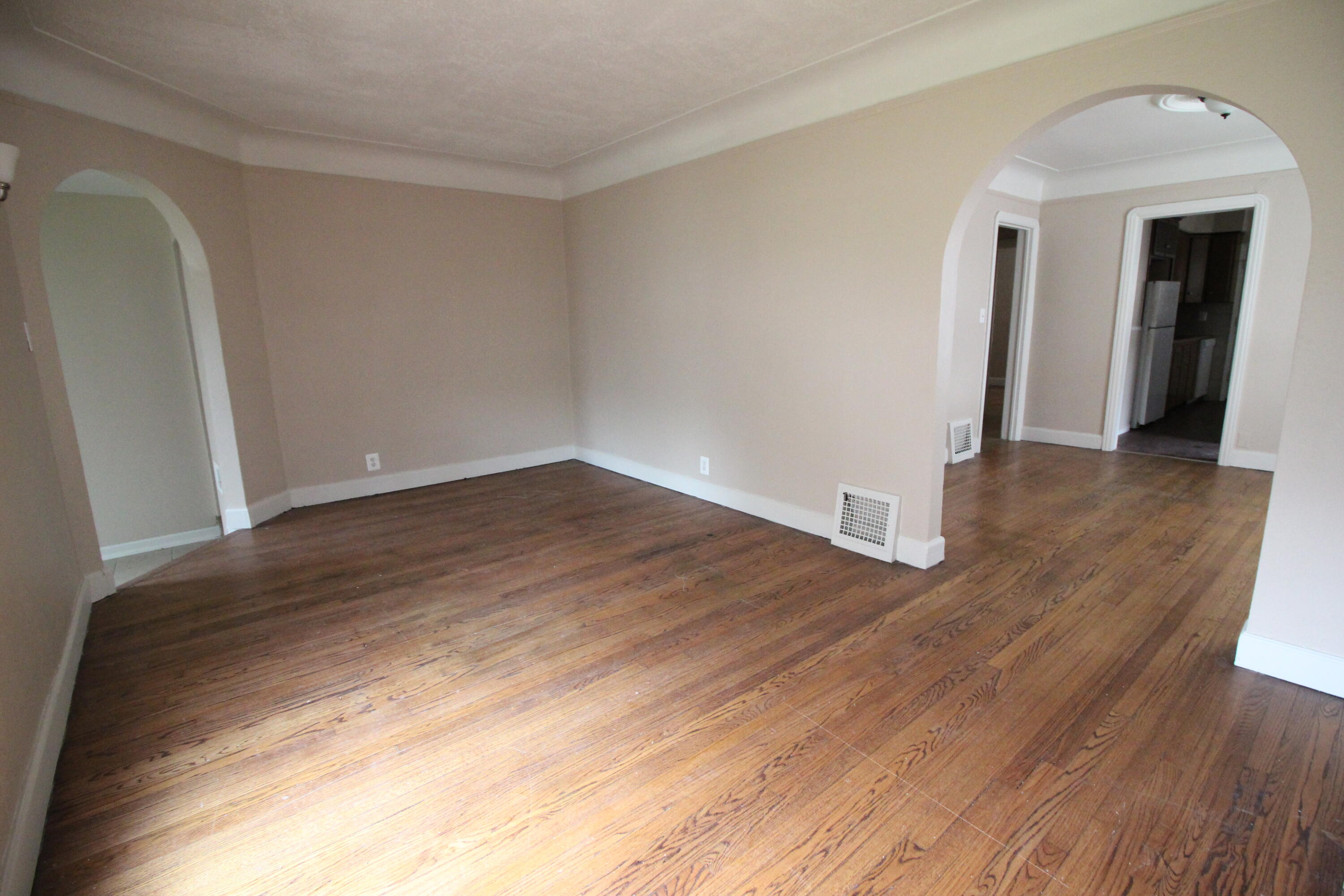 1681 Lafayette Boulevard Lincoln Park City MI 48146
