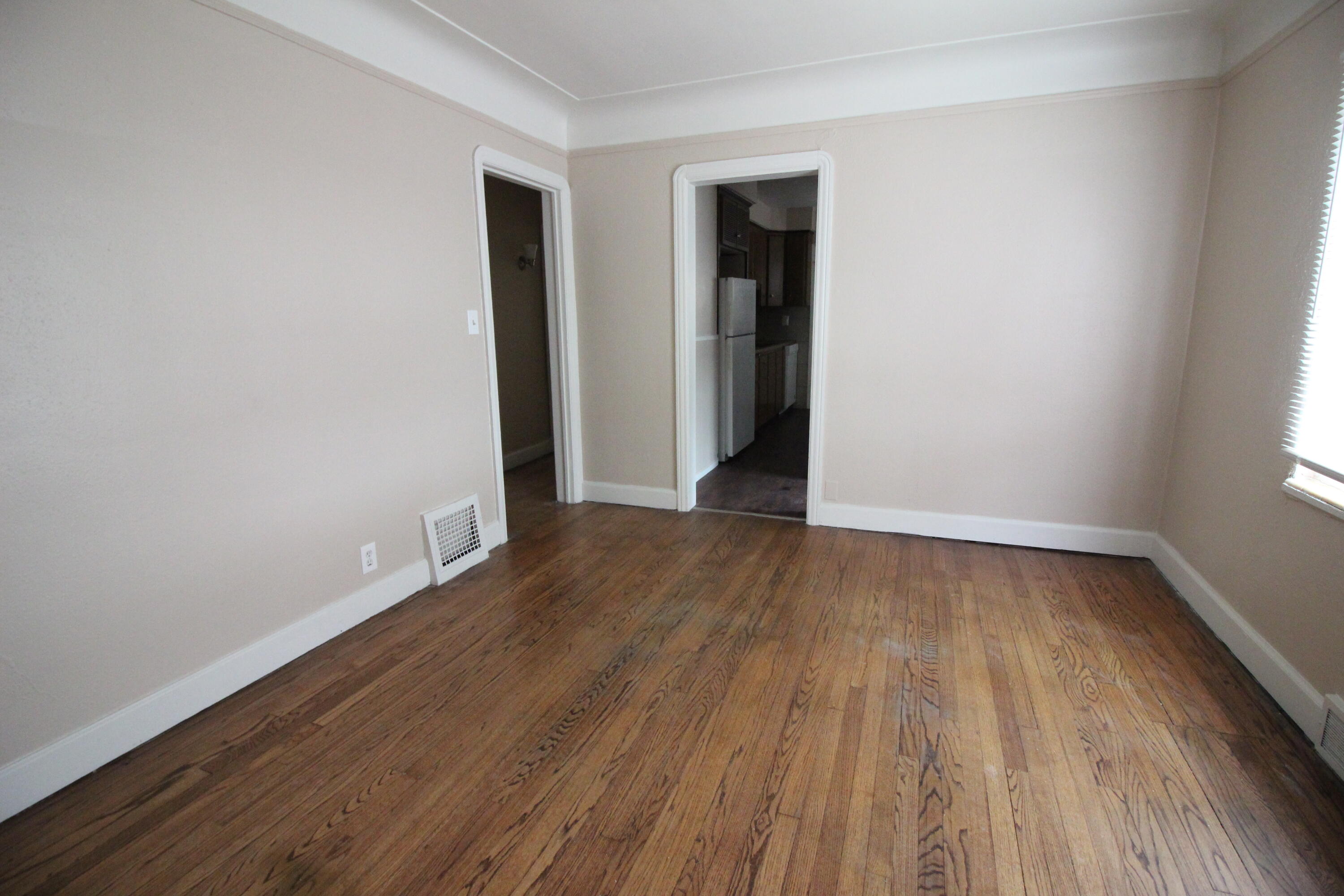 1681 Lafayette Boulevard Lincoln Park City MI 48146