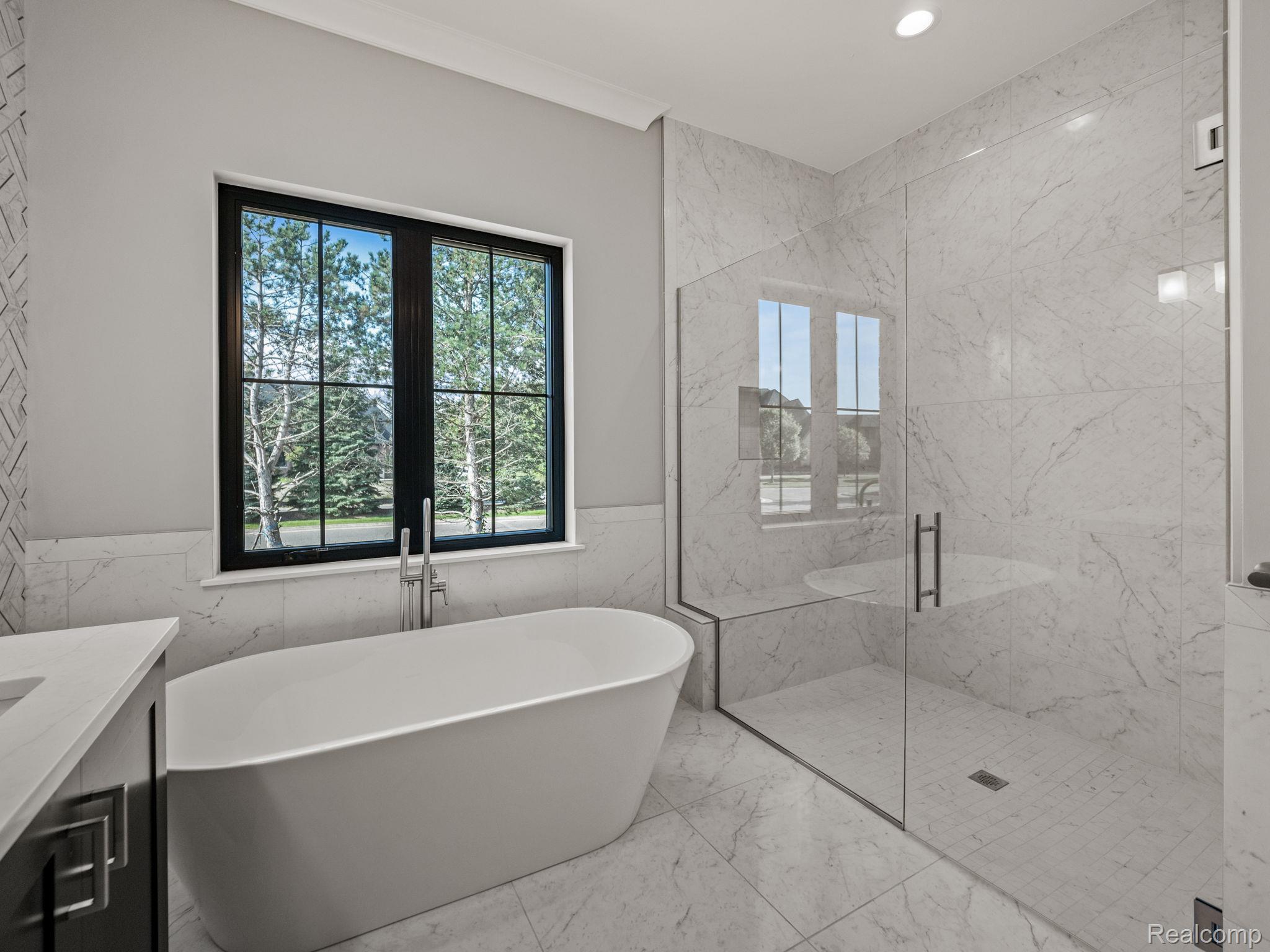 2706 Heights View Court Rochester City MI 48306
