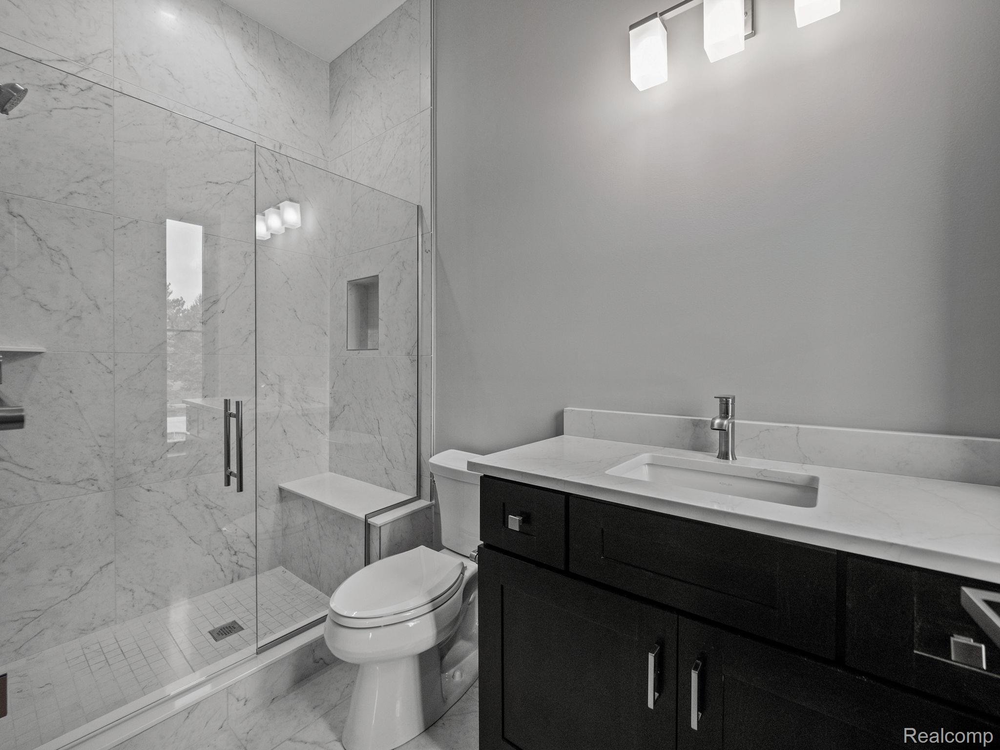 2706 Heights View Court Rochester City MI 48306