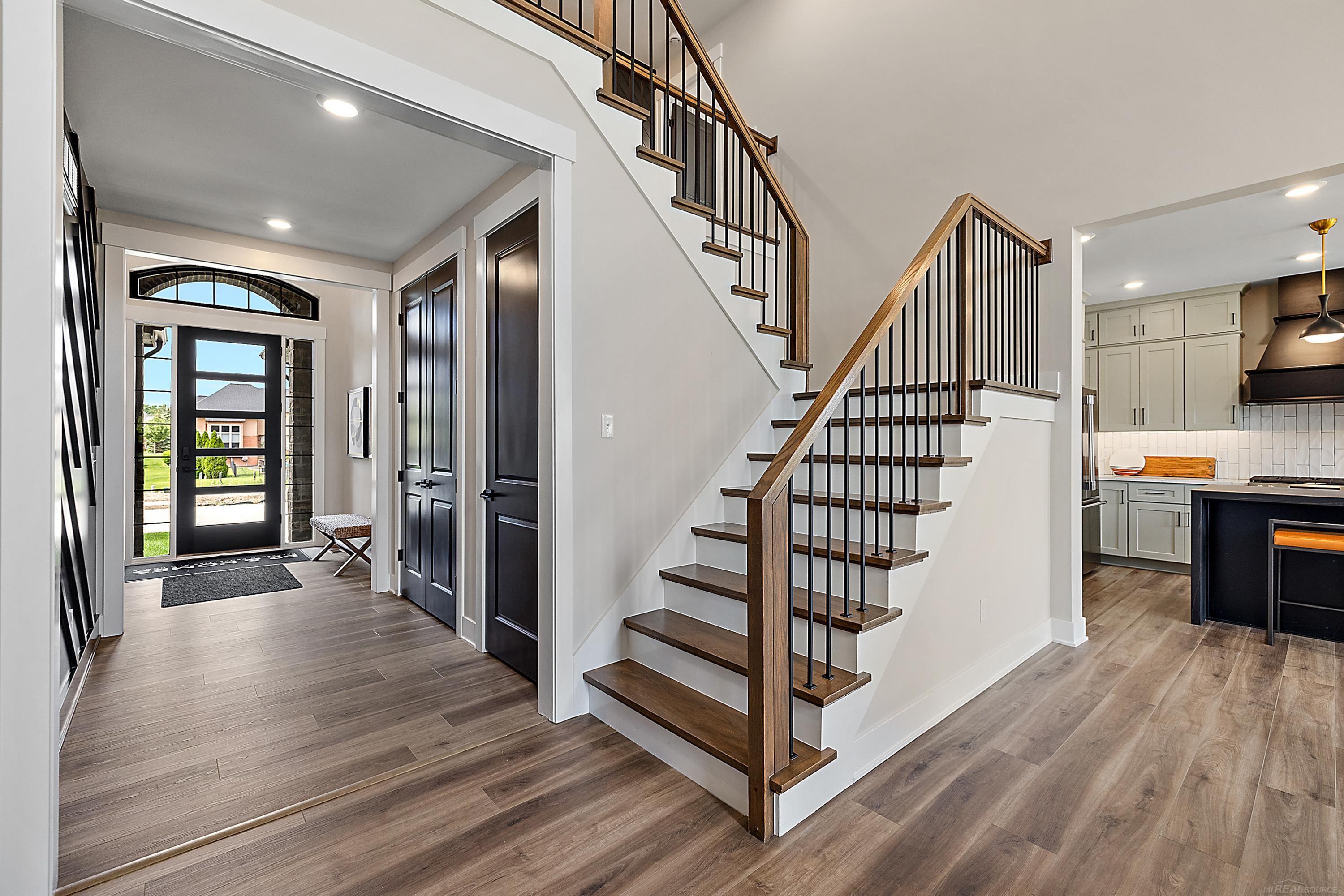 42512 Saddle Lane Sterling Heights City MI 48314