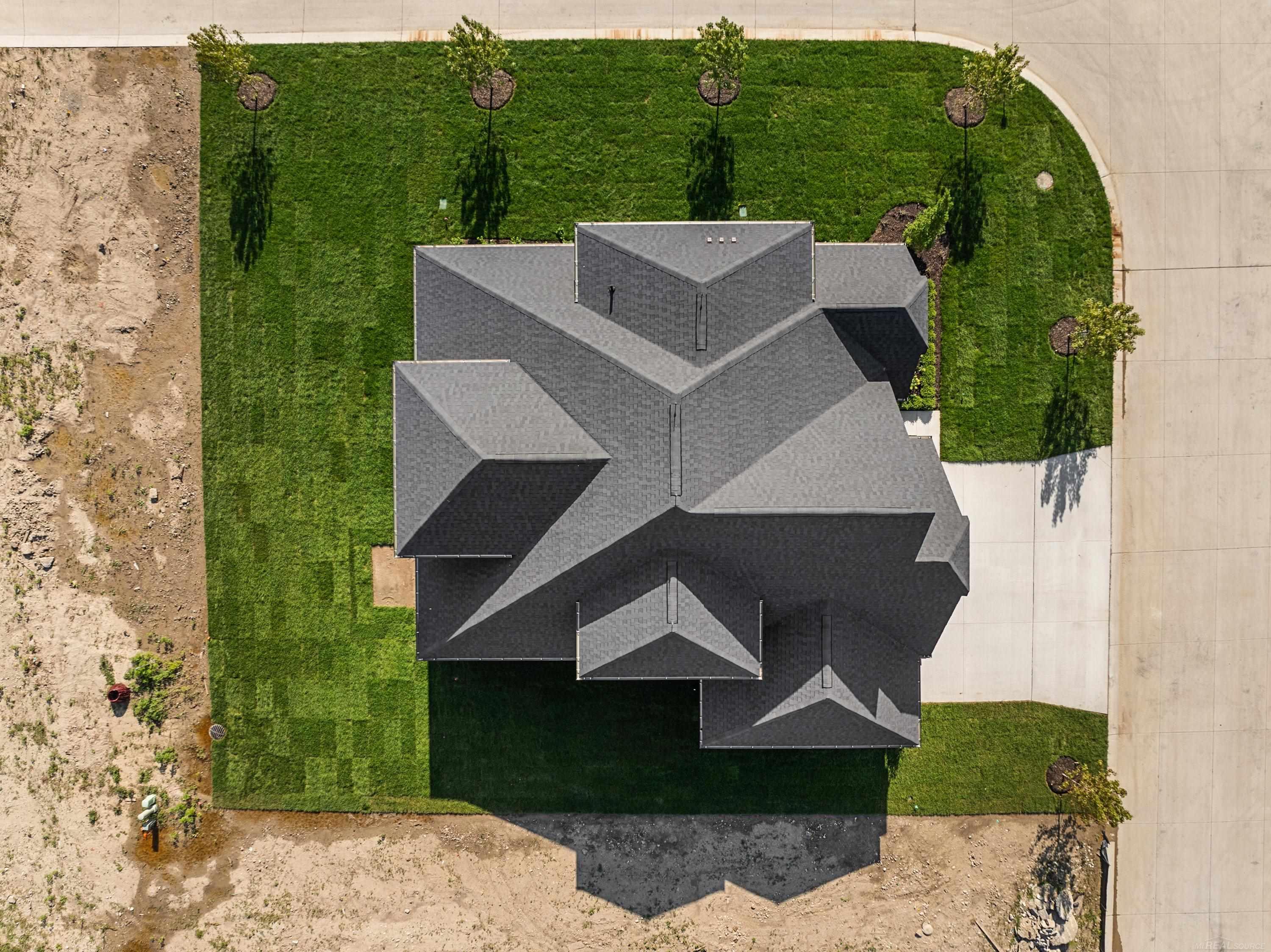 42512 Saddle Lane Sterling Heights City MI 48314